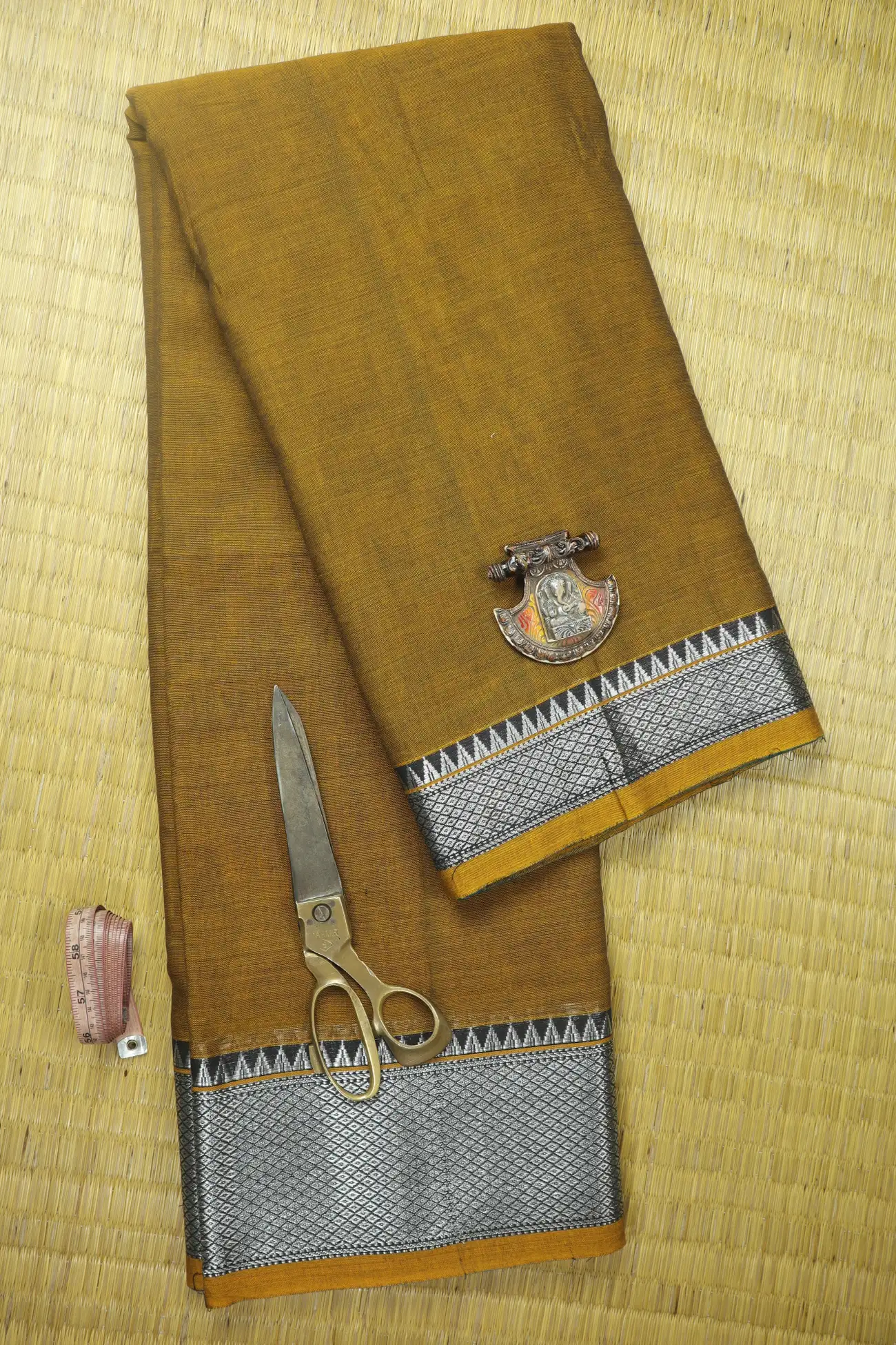 brown-mayil-kan-narayanpet-fabric-soft-cotton-fabric-pf000536-a