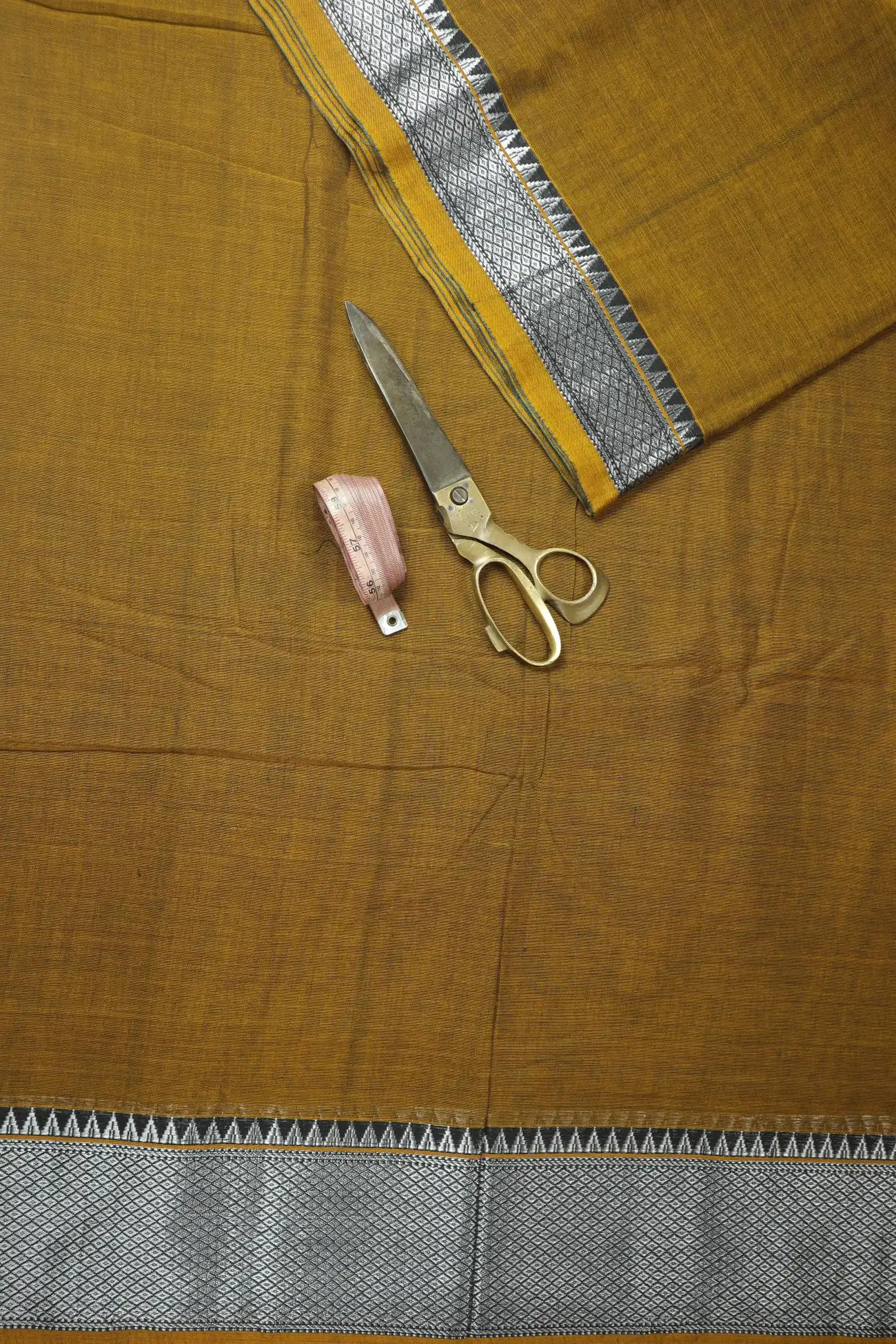 brown-mayil-kan-narayanpet-fabric-soft-cotton-fabric-pf000536-b