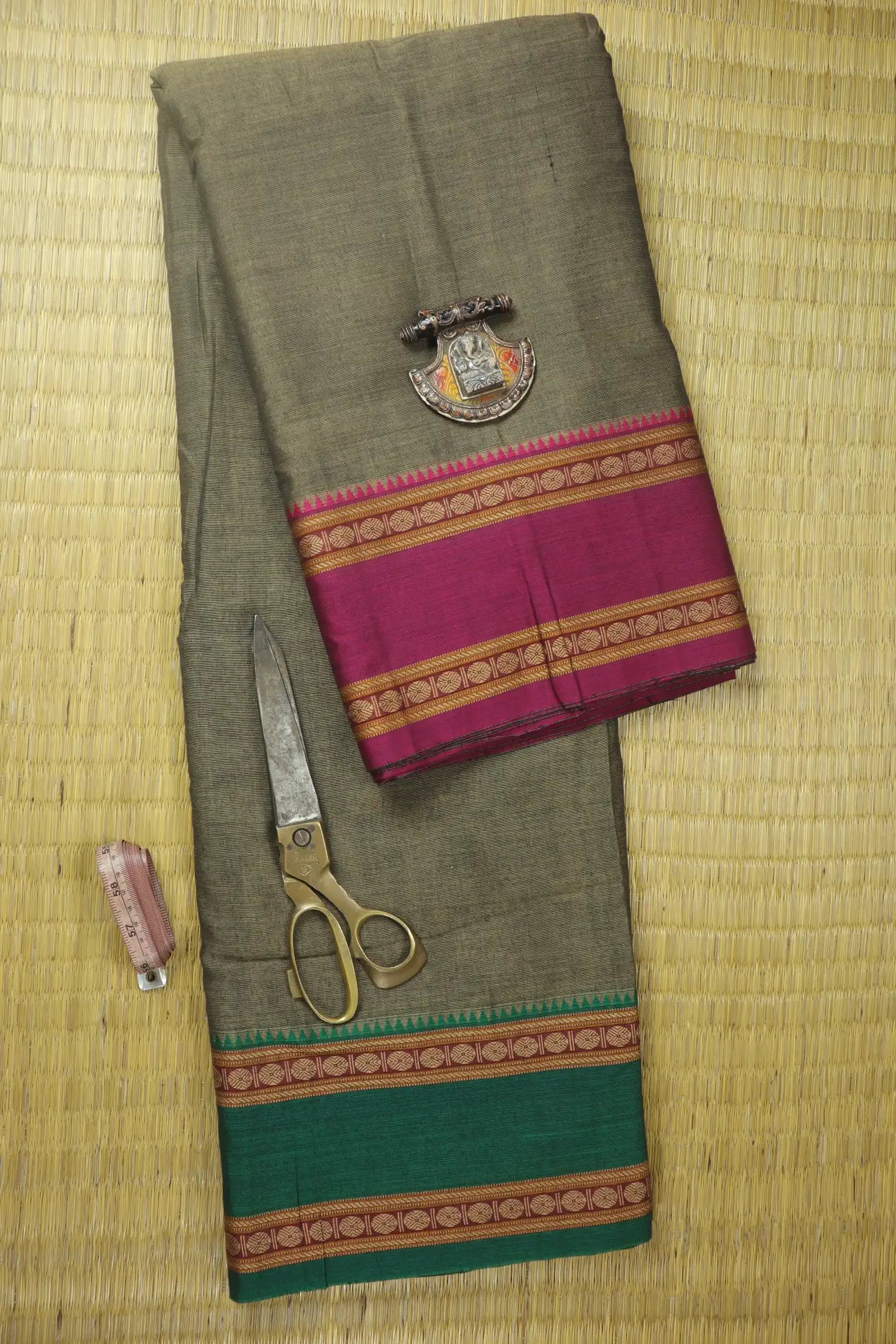 dim-gray-rettai-pettu-ruthratcham-narayanpet-fabric-soft-cotton-fabric-pf000538-a
