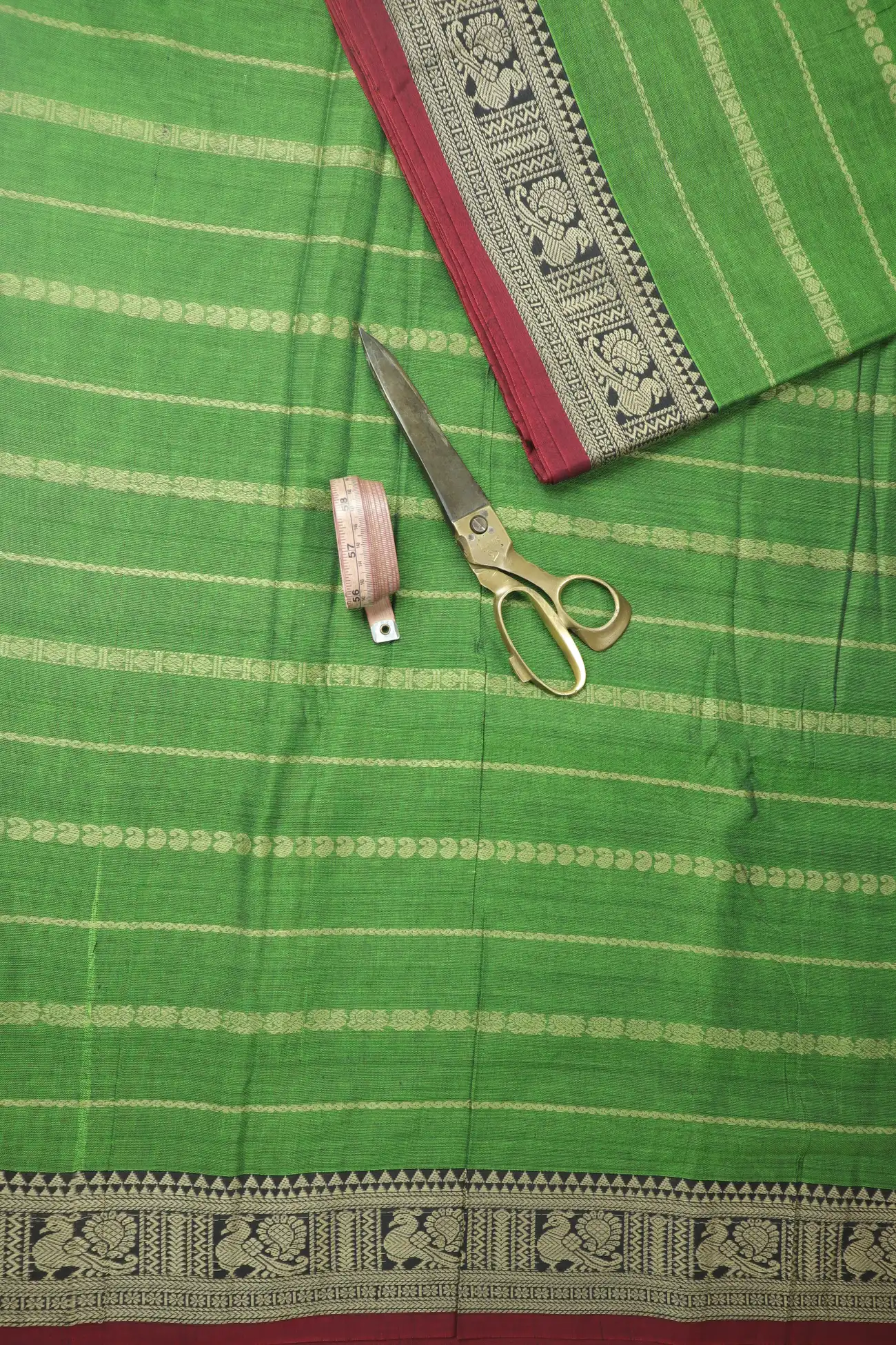 green-veldhari-peacock-narayanpet-fabric-soft-cotton-fabric-pf000541-b