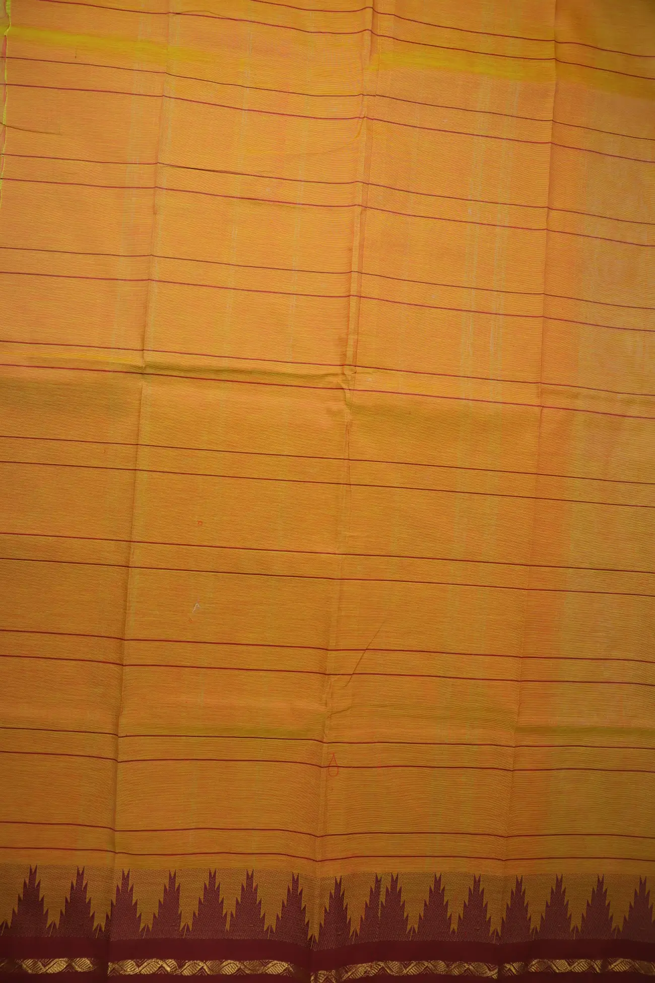 light-green-temple-kundavai-saree-kun000105-d