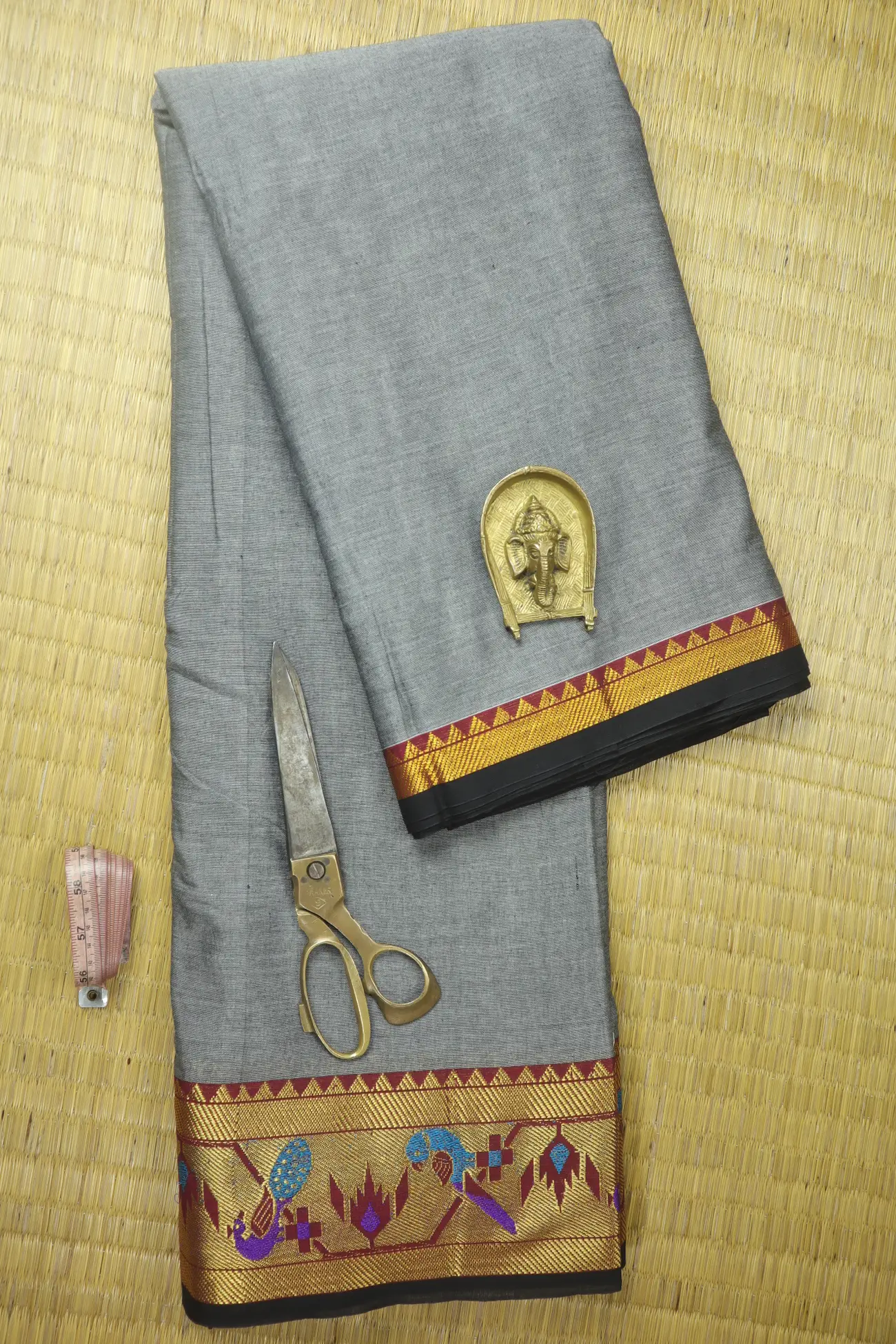 gray-paithani-design-narayanpet-fabric-soft-cotton-fabric-pf000560-a