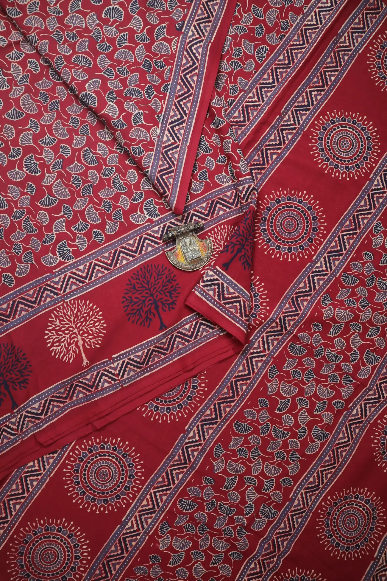 maroon-tree-fan-flower-ajrakh-sarees-as000216-a