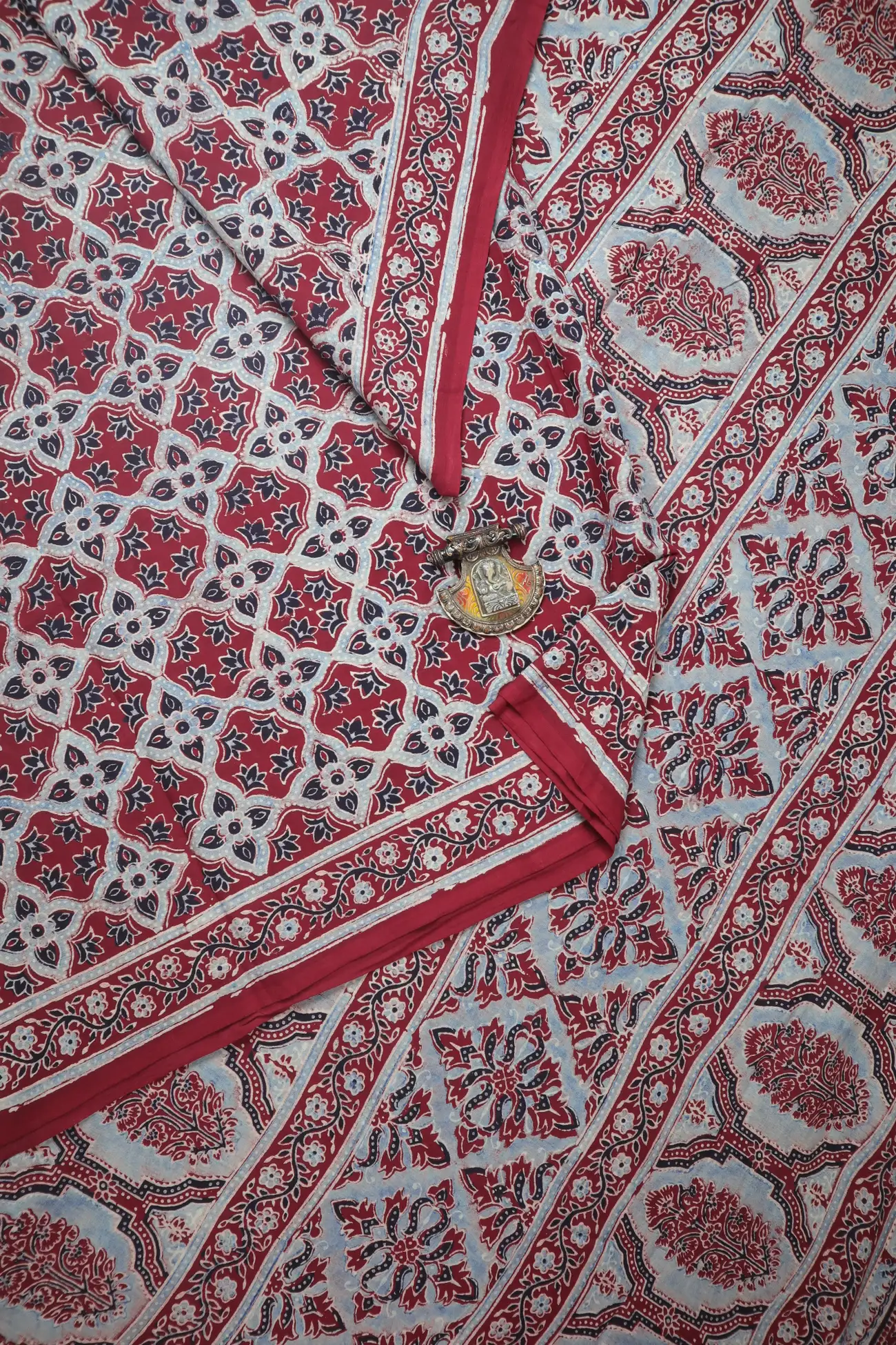 maroon-flower-ajrakh-saree-as000224-a