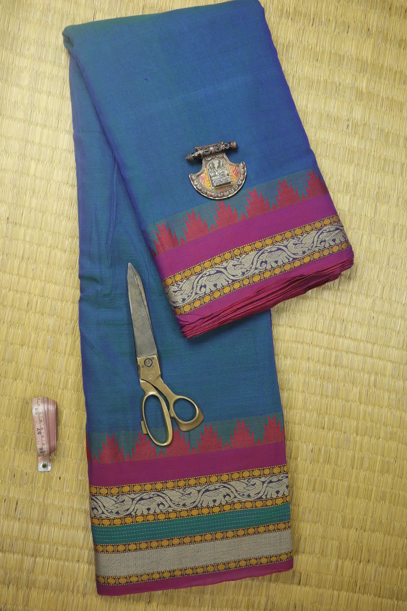 peacock-blue-thalampoo-reku-elephant-narayanpet-fabric-soft-cotton-fabric-pf000564-a