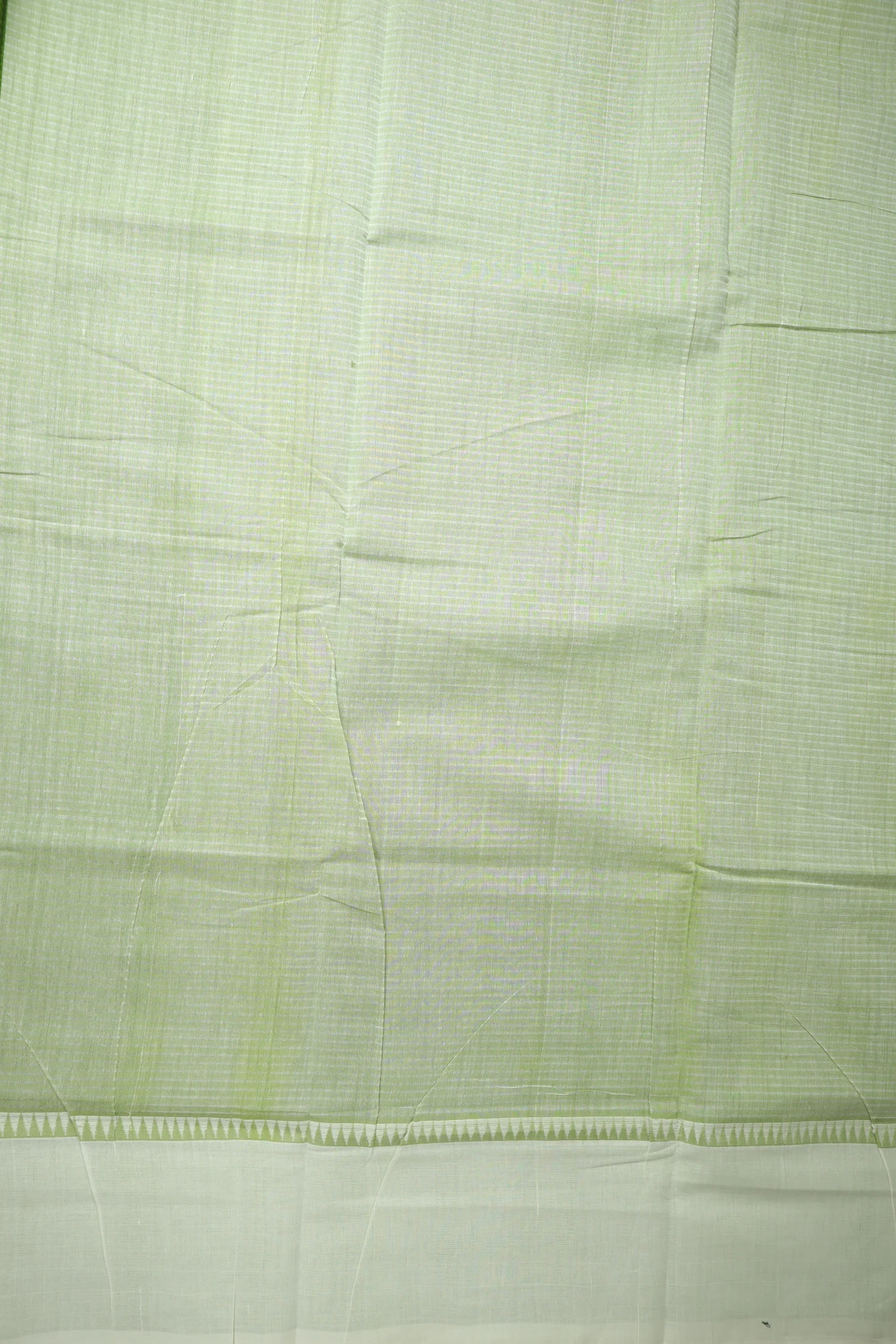 green-missing-checks-temple-mangalagiri-saree-ml002971-c