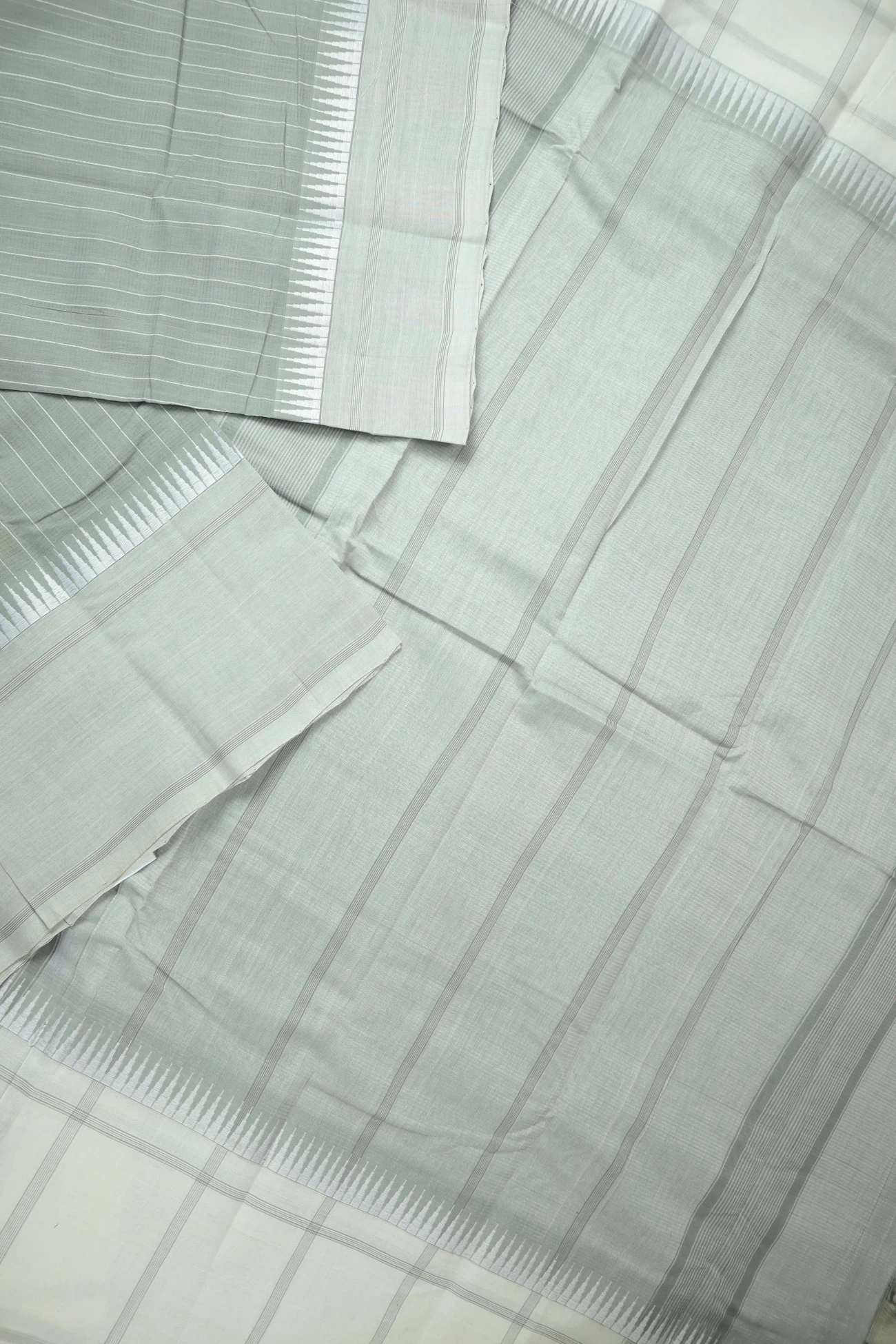 gray-vertical-stripes-temple-mangalagiri-saree-ml002979-b