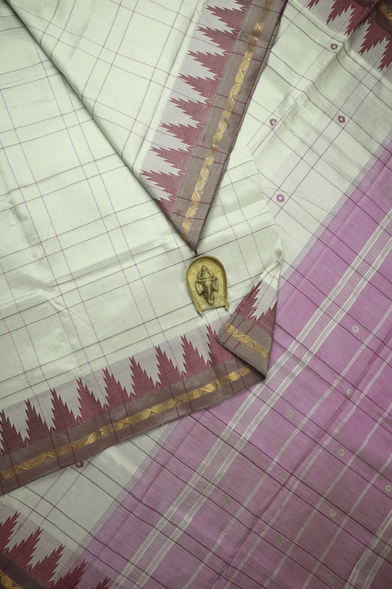 gray-thalampoo-reku-leaf-kundavai-saree-kun000095-a