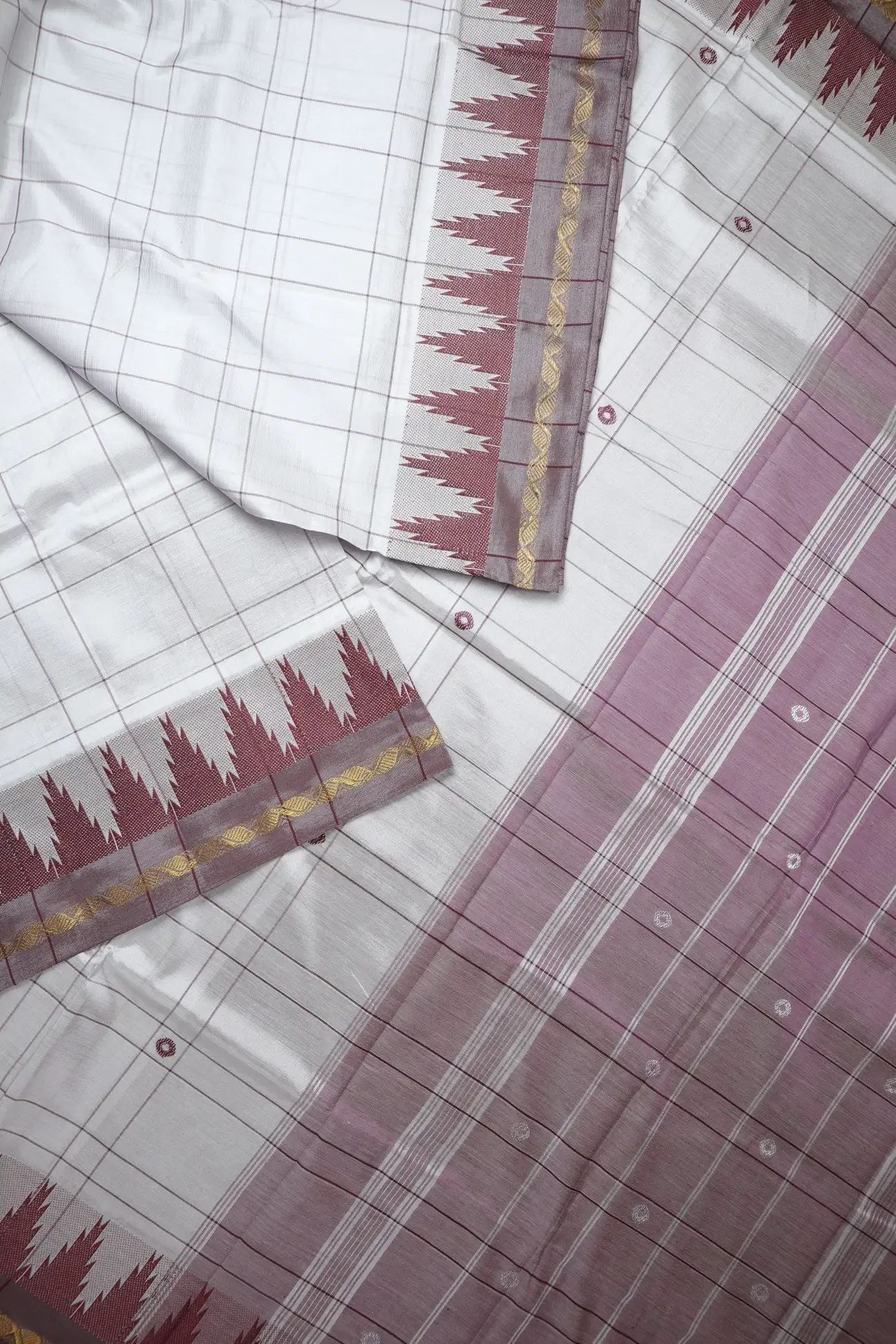 ivory-thalampoo-reku-leaf-kundavai-saree-kun000110-b