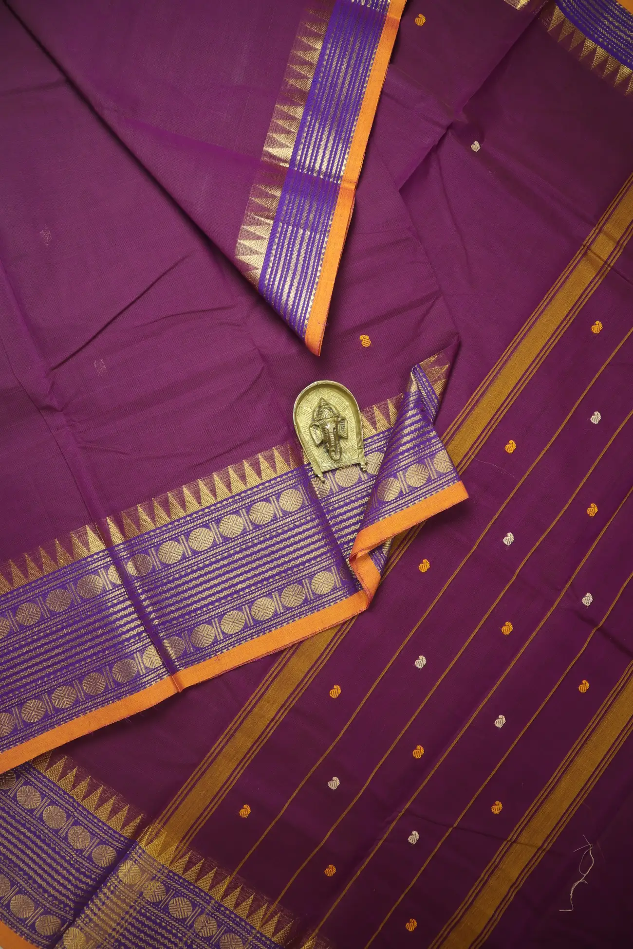 dark-magenta-ruthratcham-temple-grand-chettinad-saree-gc002842-a