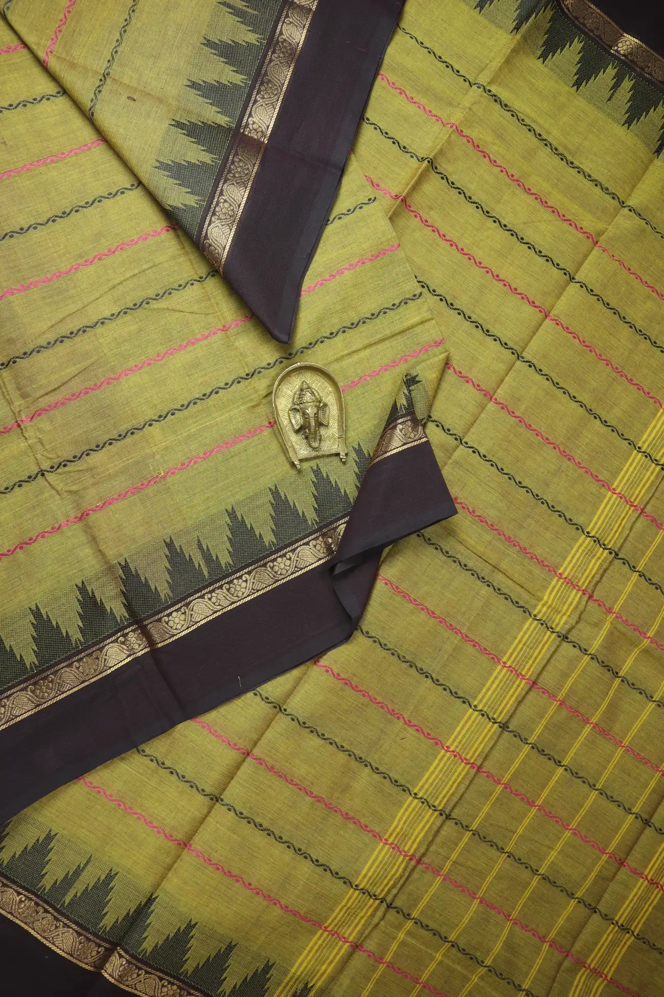 olive-thalampoo-reku-veldhari-grand-chettinad-saree-gc002860-a