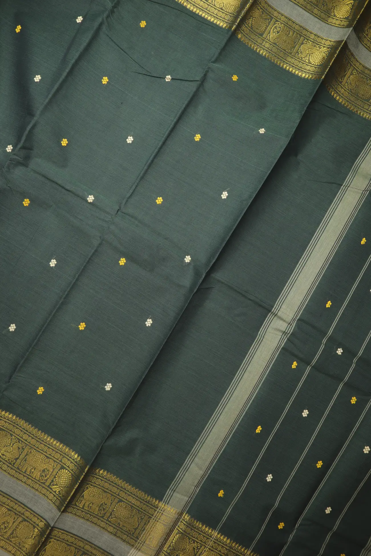 dark-sea-green-peacock-elephant-grand-chettinad-saree-gc002840-c