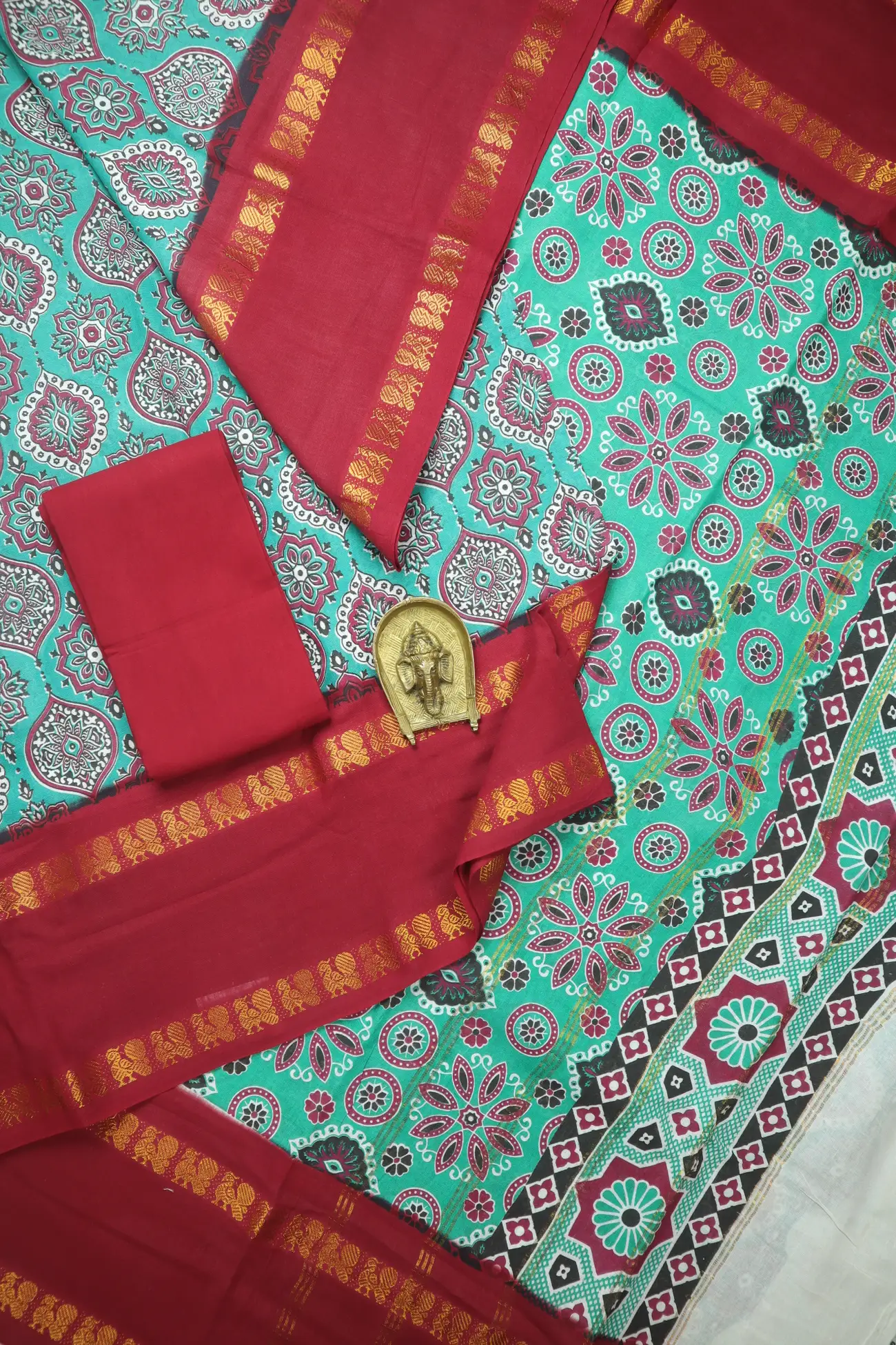 teal-flower-madurai-sungudi-saree-ss006600-a