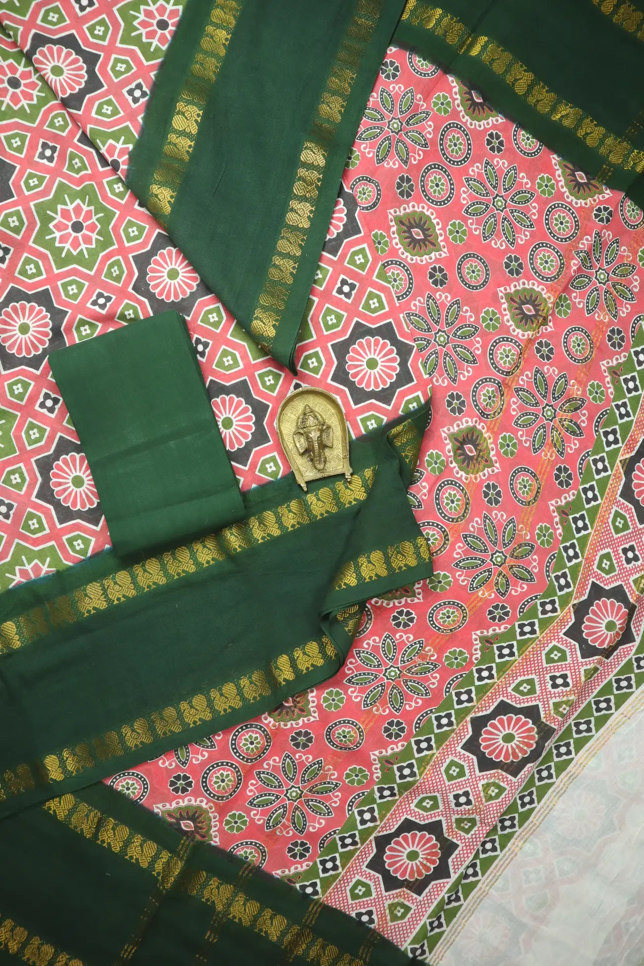 green-flower-peacock-rettai-pettu-madurai-sungudi-saree-ss006602-a