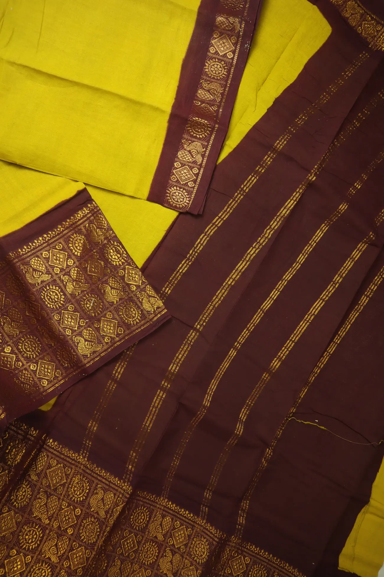 goldenrod-ruthratcham-peacock-madurai-sungudi-saree-ss006588-b