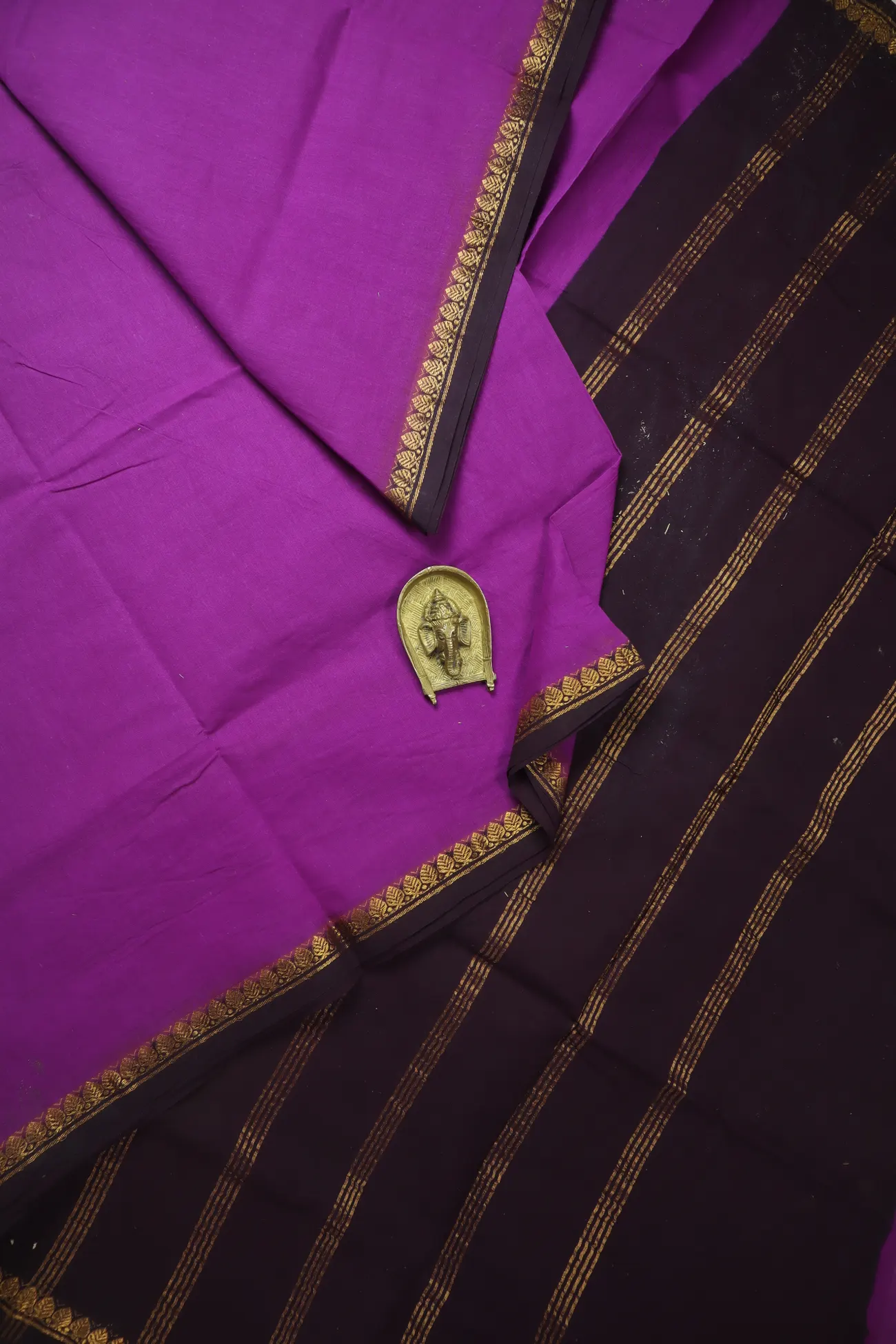 purple-arumbu-madurai-sungudi-saree-ss006548-a