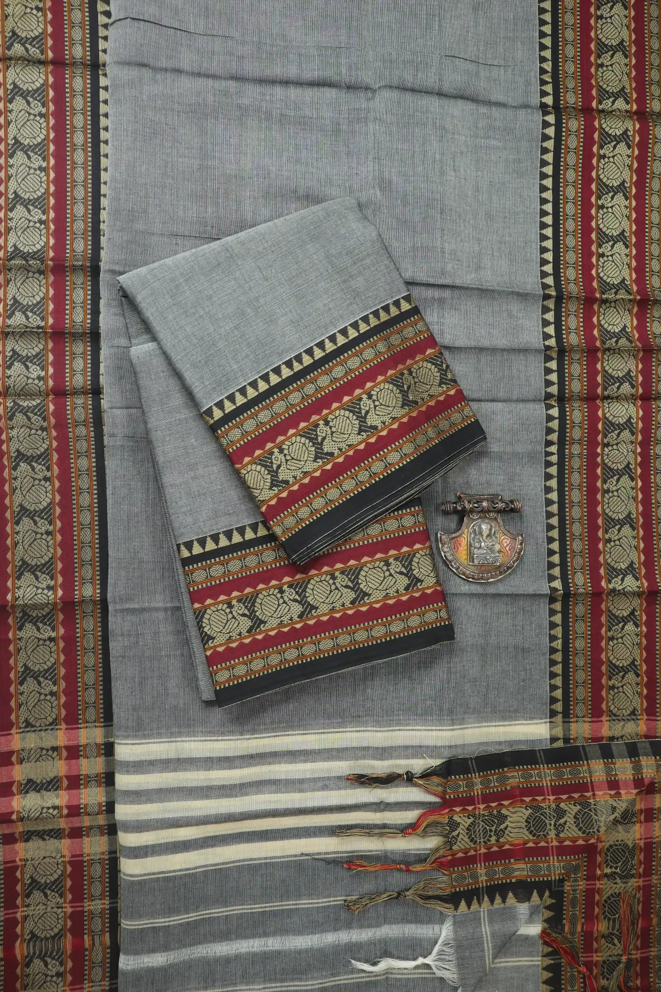 gray-peacock-ruthratcham-narayanpet-dress-material-nc000136-a