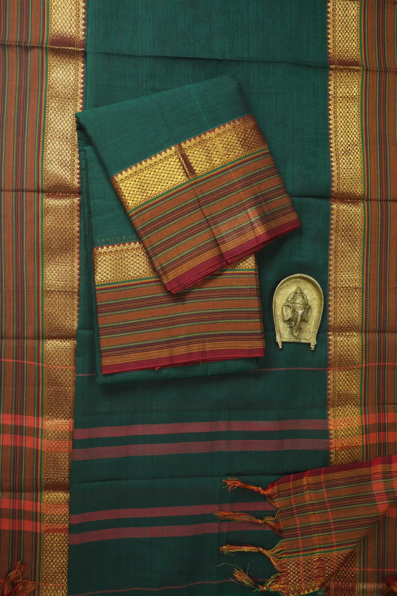 dark-green-mayil-kan-narayanpet-dress-material-nc000153-a