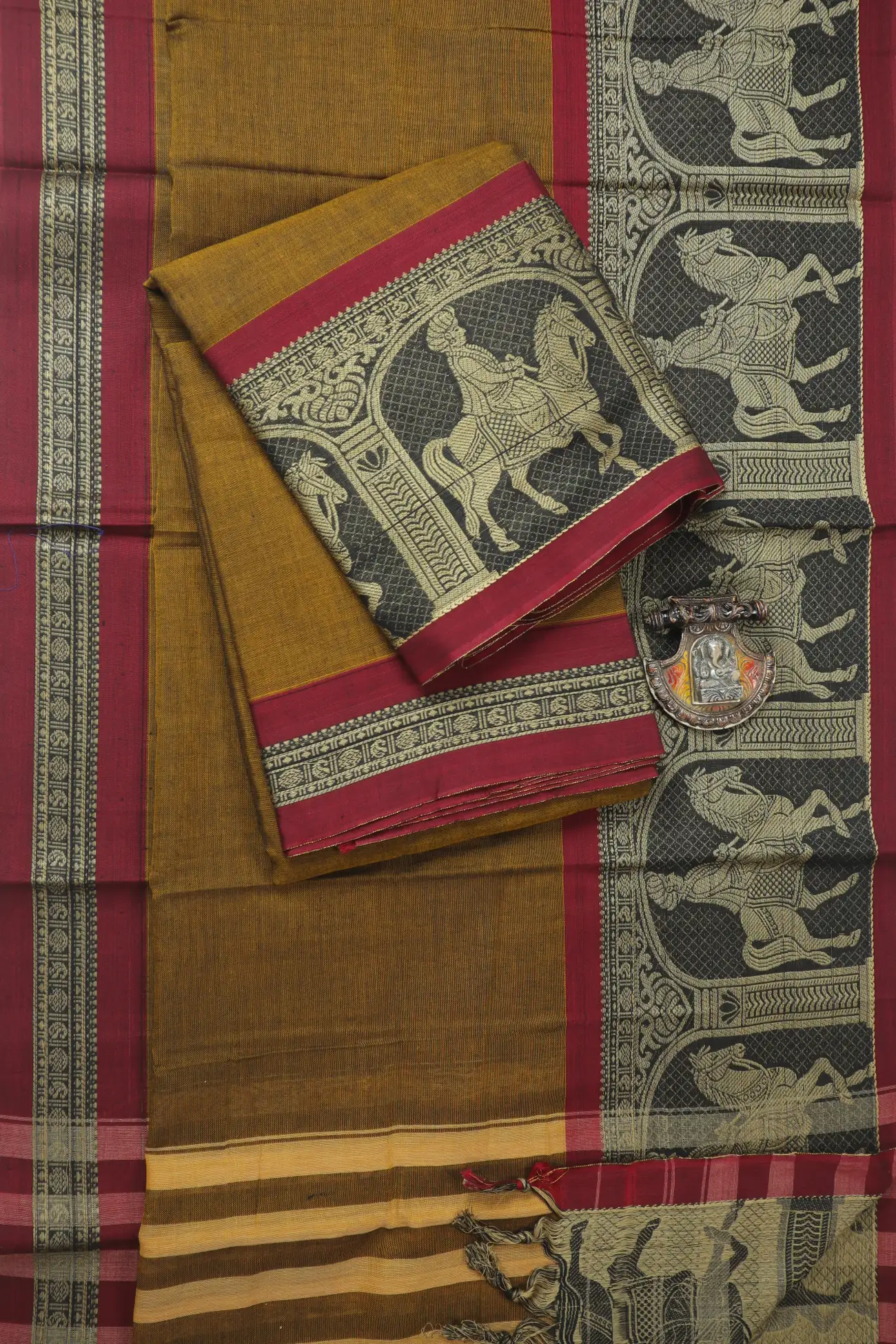 peru-veera-shivaji-narayanpet-dress-material-nc000156-a