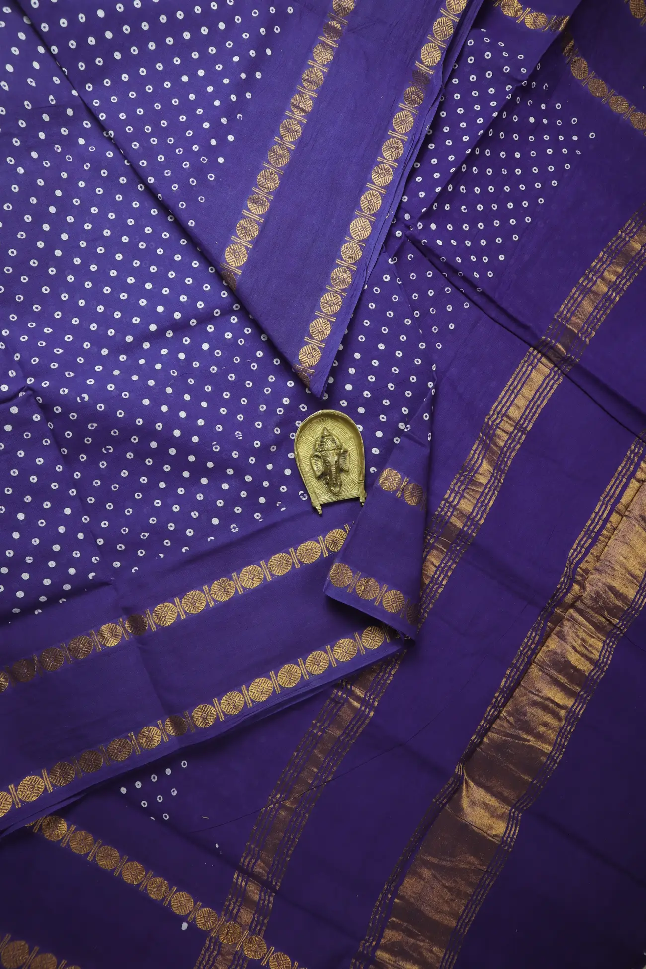 purple-dots-rettai-pettu-madurai-sungudi-saree-ss006579-a
