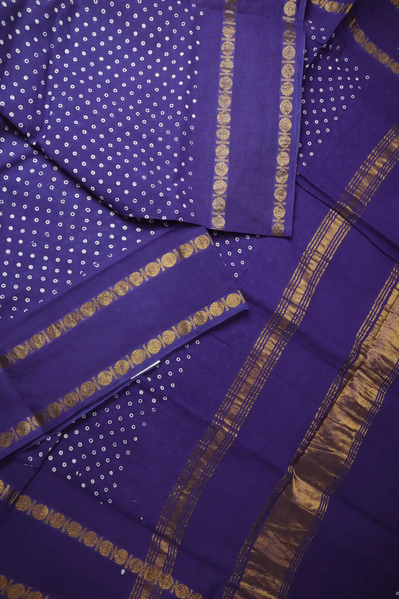 purple-dots-rettai-pettu-madurai-sungudi-saree-ss006579-b