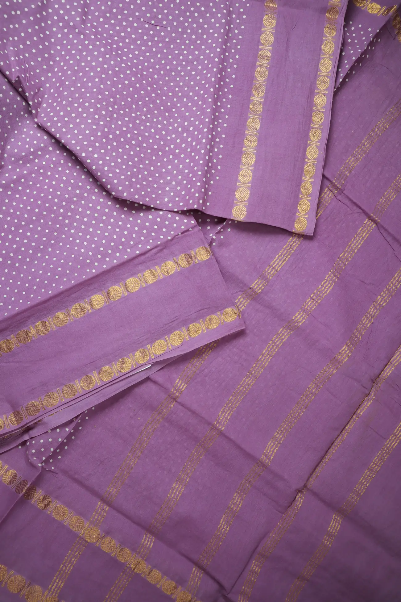 plum-dots-rettai-pettu-madurai-sungudi-saree-ss006566-b