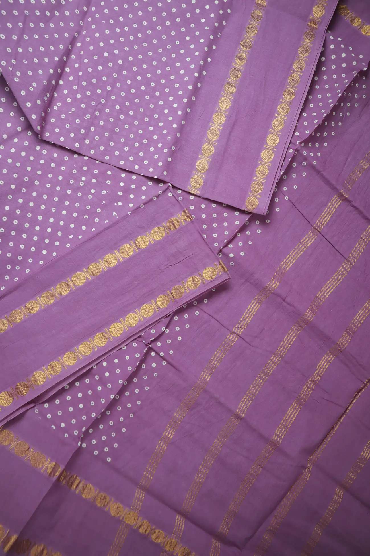 plum-dots-rettai-pettu-madurai-sungudi-saree-ss006561-b