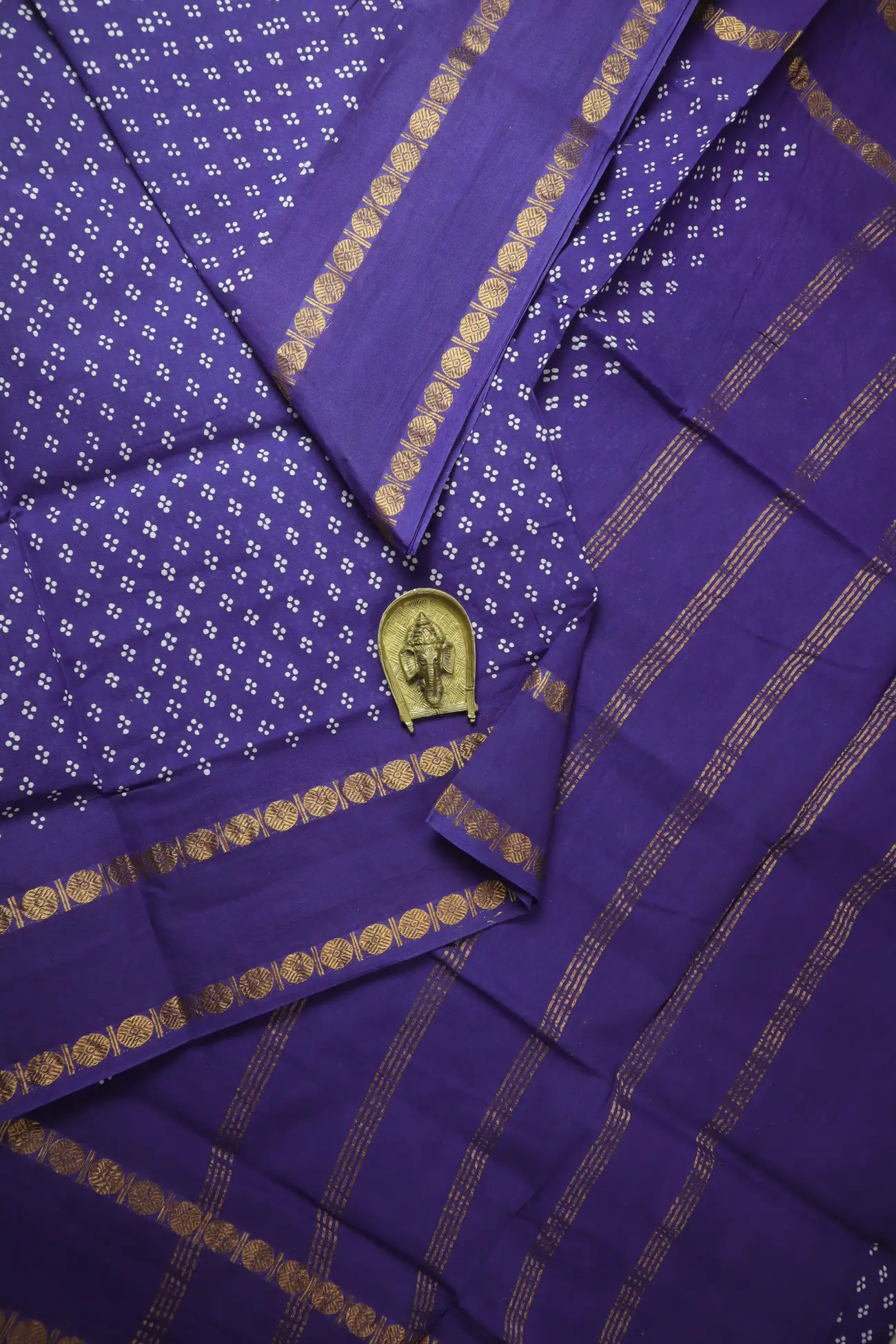 navy-dots-rettai-pettu-madurai-sungudi-saree-ss006580-a