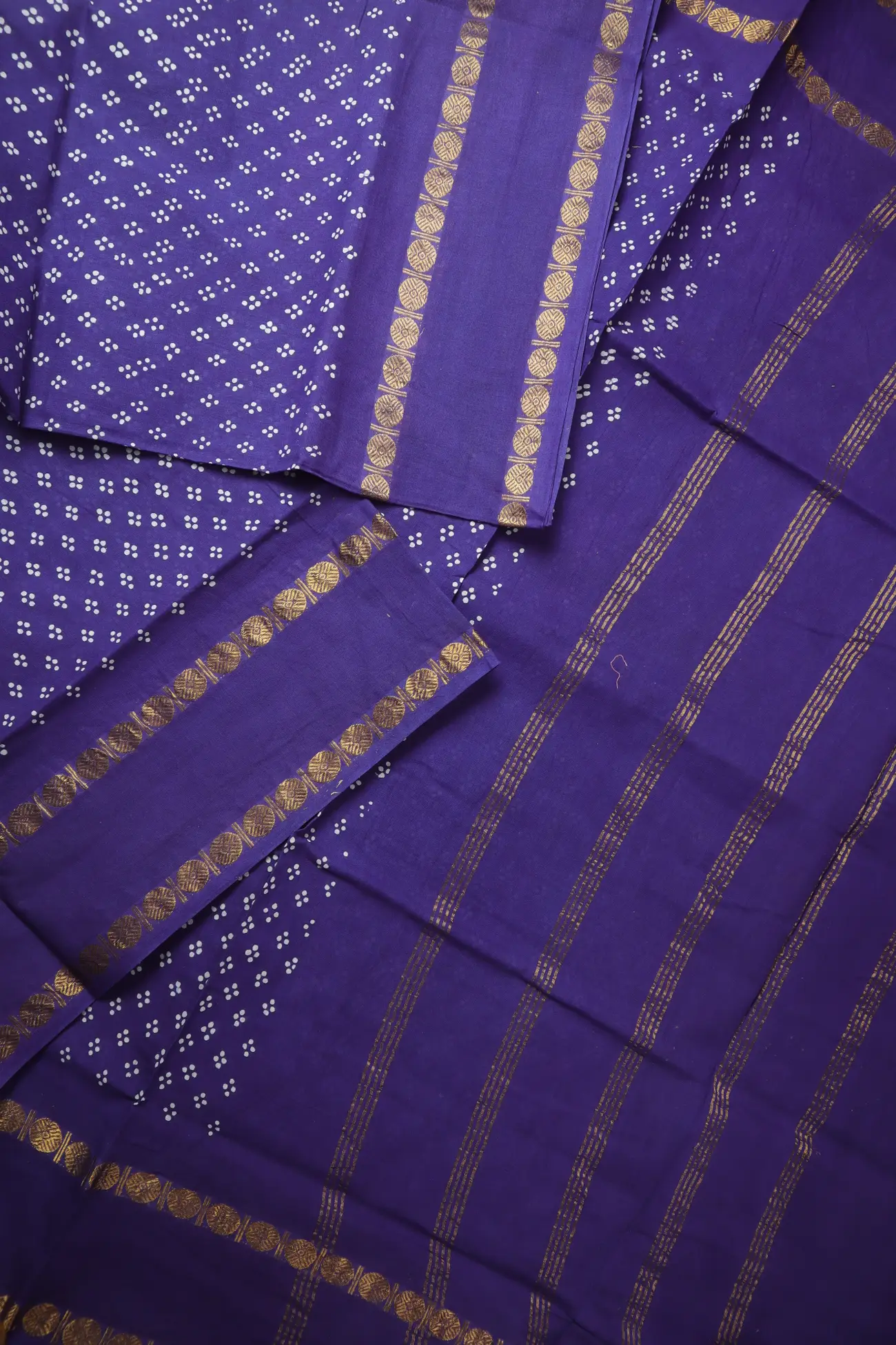 navy-dots-rettai-pettu-madurai-sungudi-saree-ss006580-b