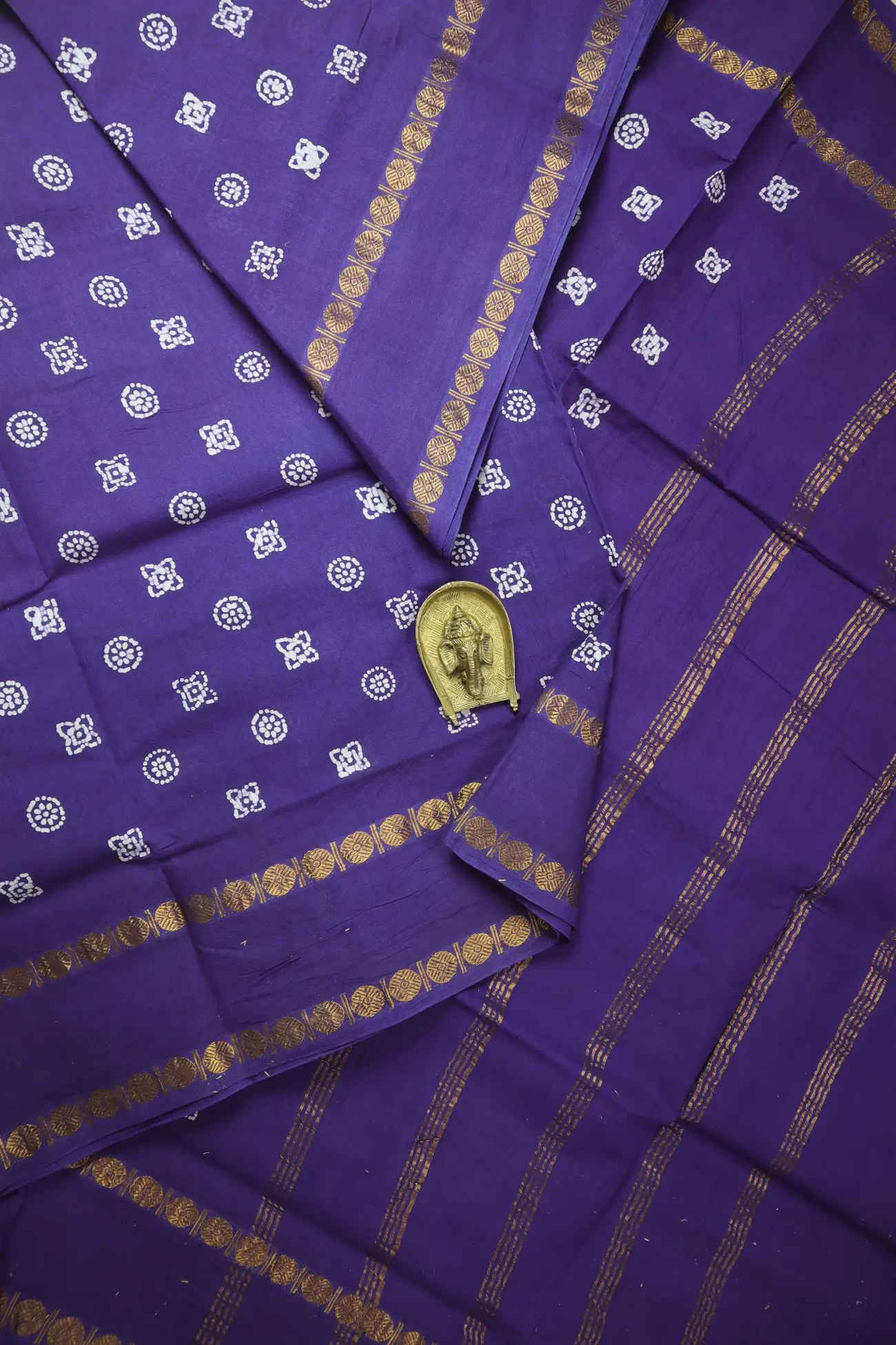 dark-blue-dots-rettai-pettu-madurai-sungudi-saree-ss006582-a