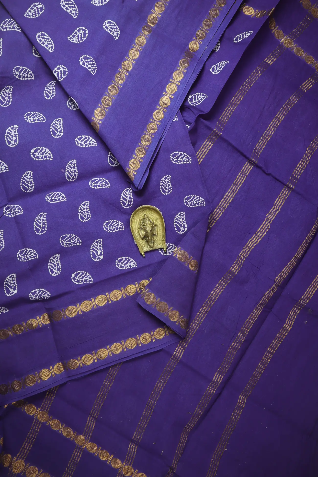 navy-dots-rettai-pettu-madurai-sungudi-saree-ss006577-a