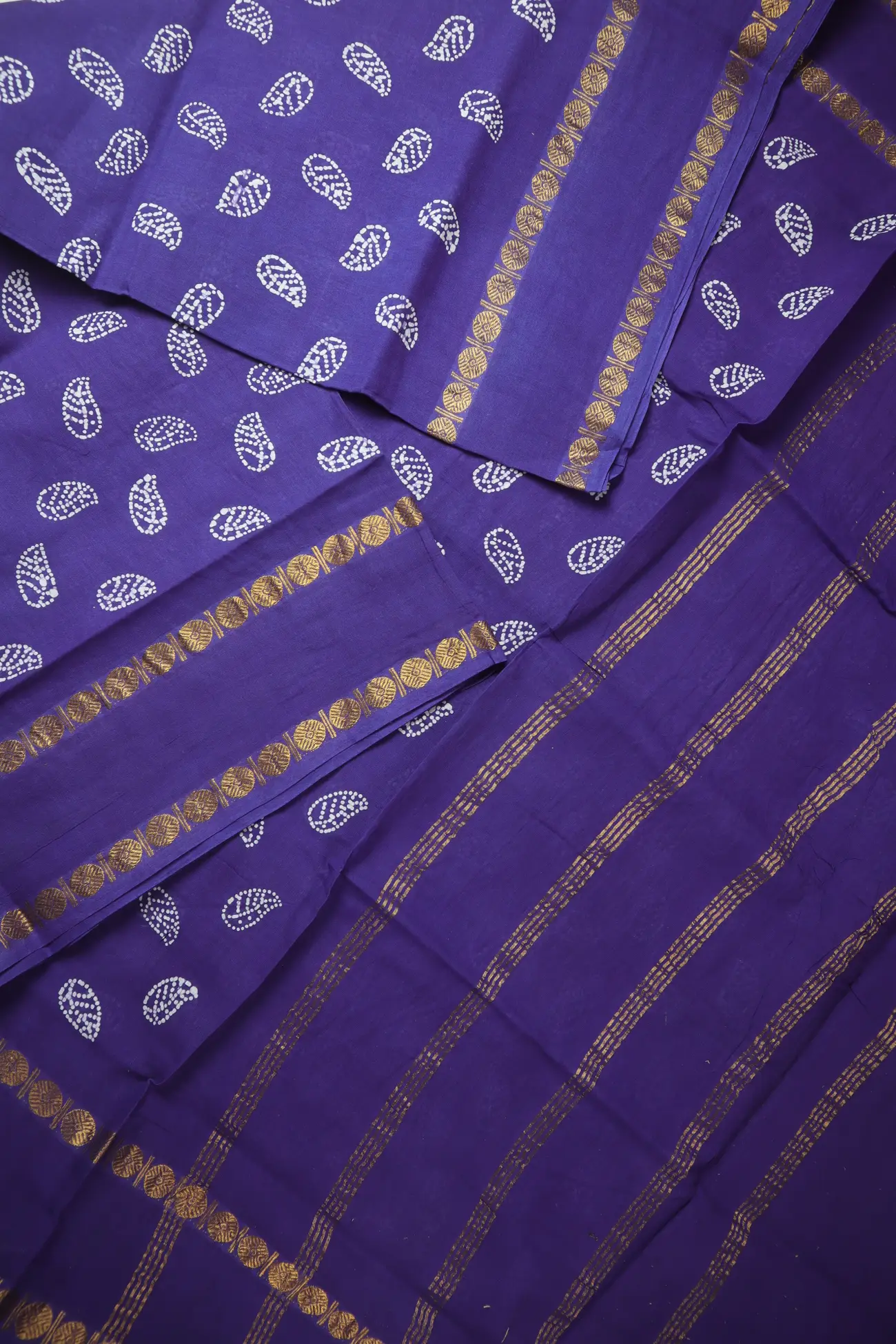 navy-dots-rettai-pettu-madurai-sungudi-saree-ss006577-b