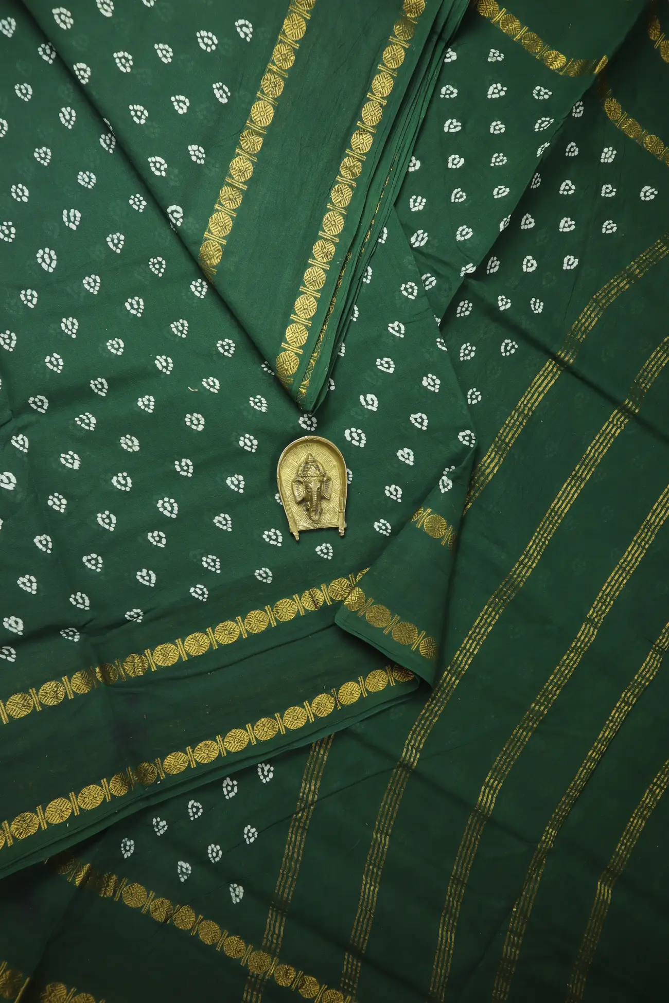 dark-green-rettai-pettu-ruthratcham-heart-rettai-pettu-ruthratcham-ny000944-a