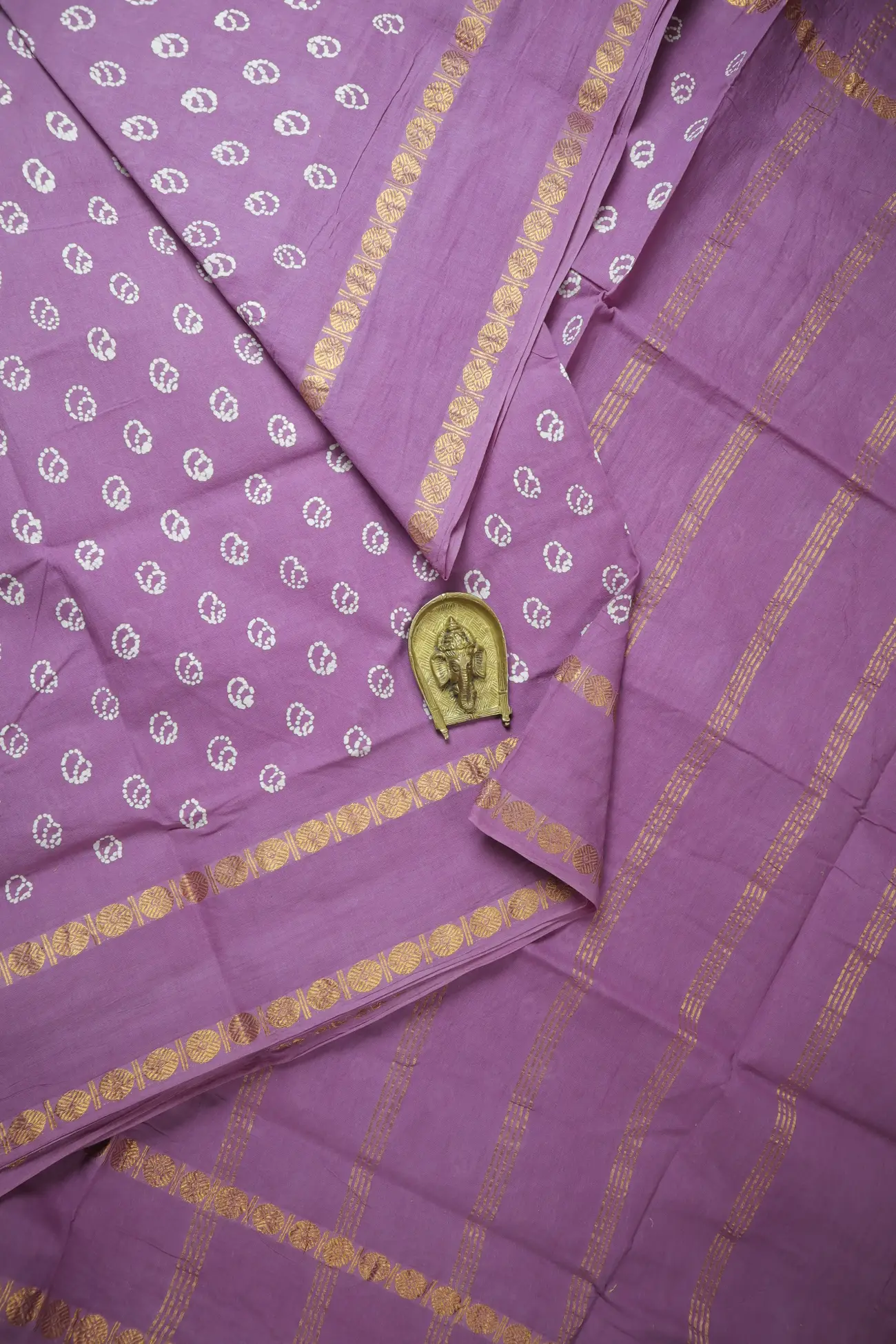 plum-dots-rettai-pettu-madurai-sungudi-saree-ss006563-a
