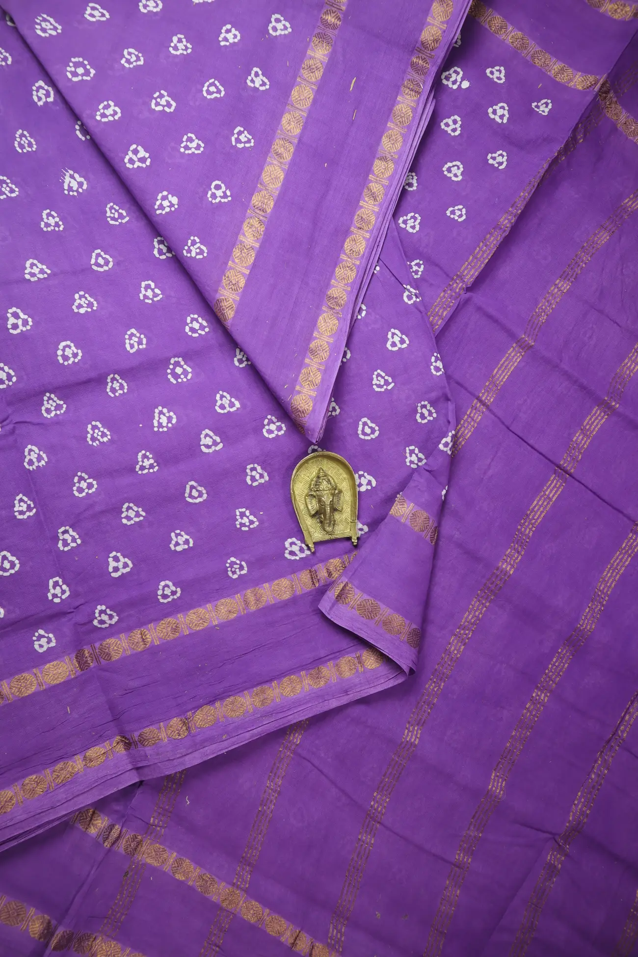 violet-flower-rettai-pettu-ruthratcham-sungudi-madisar-ny000941-a