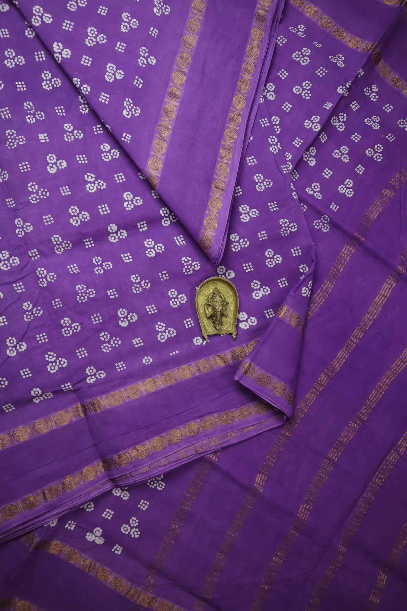 violet-flower-rettai-pettu-ruthratcham-sungudi-madisar-ny000907-a