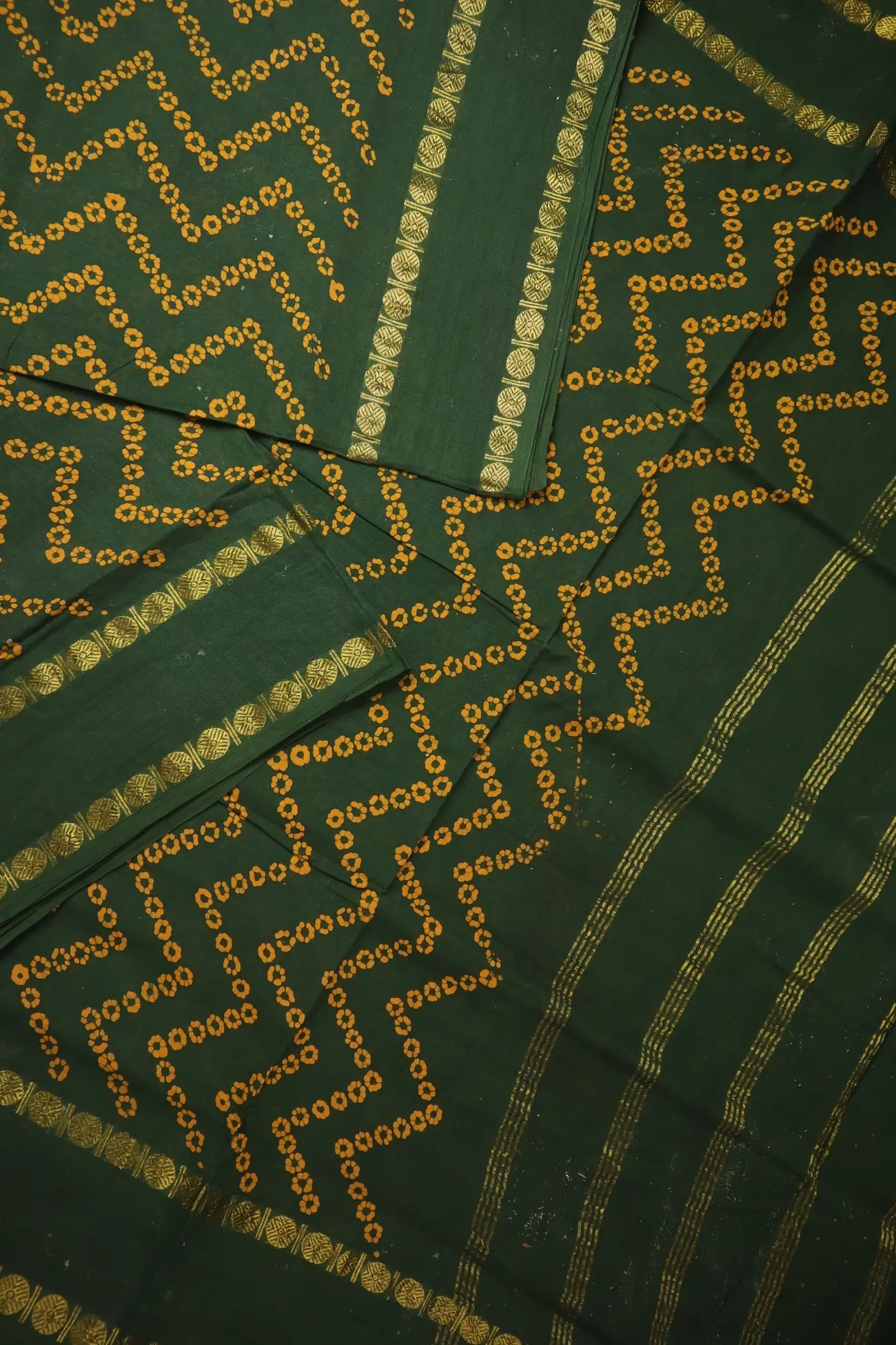 dark-green-zigzag-rettai-pettu-ruthratcham-sungudi-madisar-ny000932-b