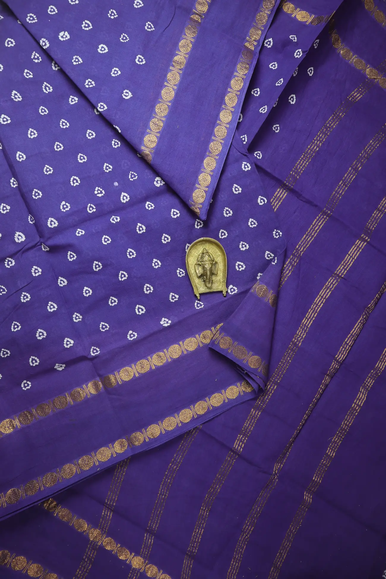 navy-rettai-pettu-ruthratcham-dots-madurai-sungudi-saree-ss006578-a