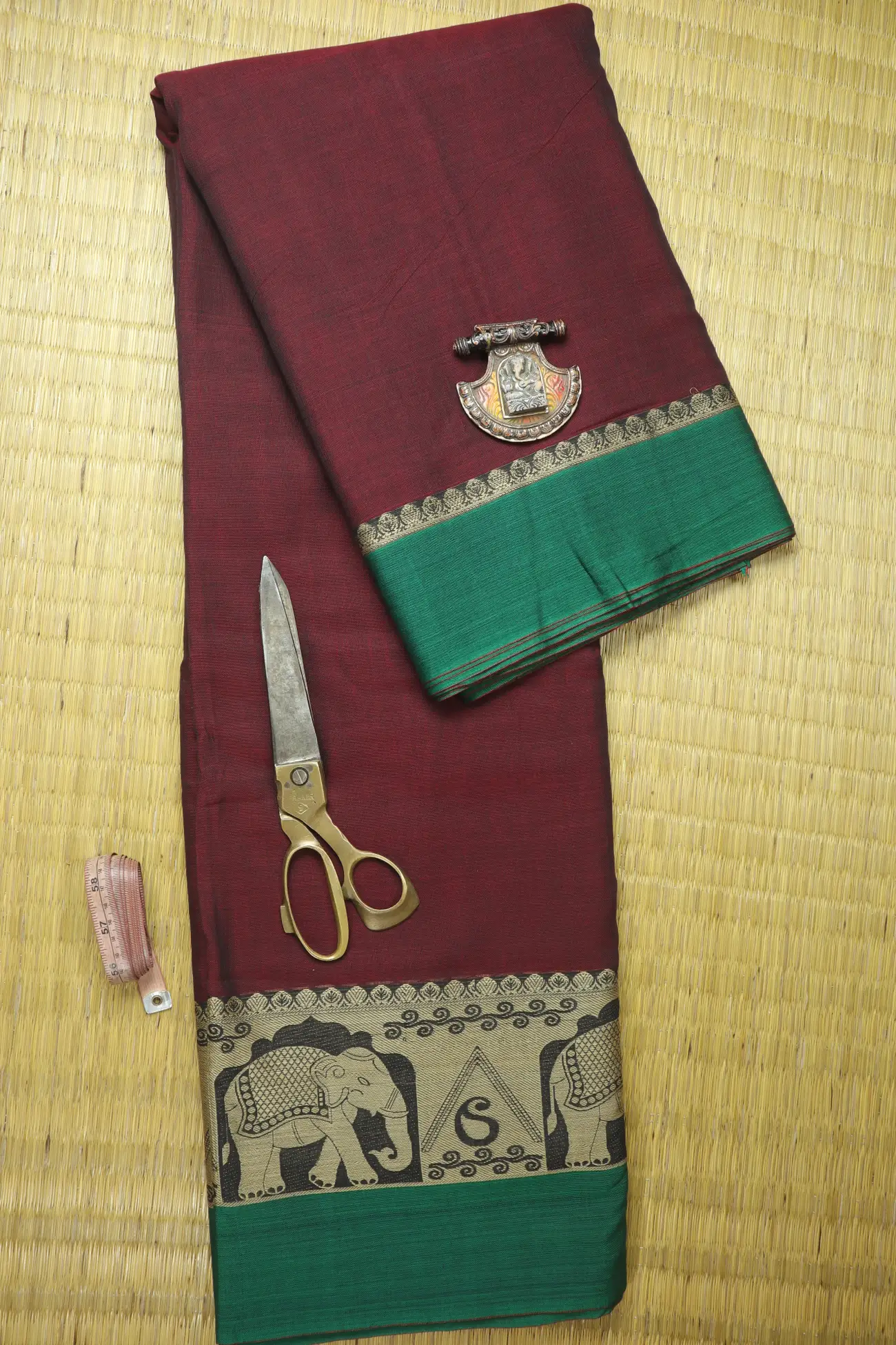 maroon-elephant-mango-narayanpet-fabric-soft-cotton-fabric-pf000602-a