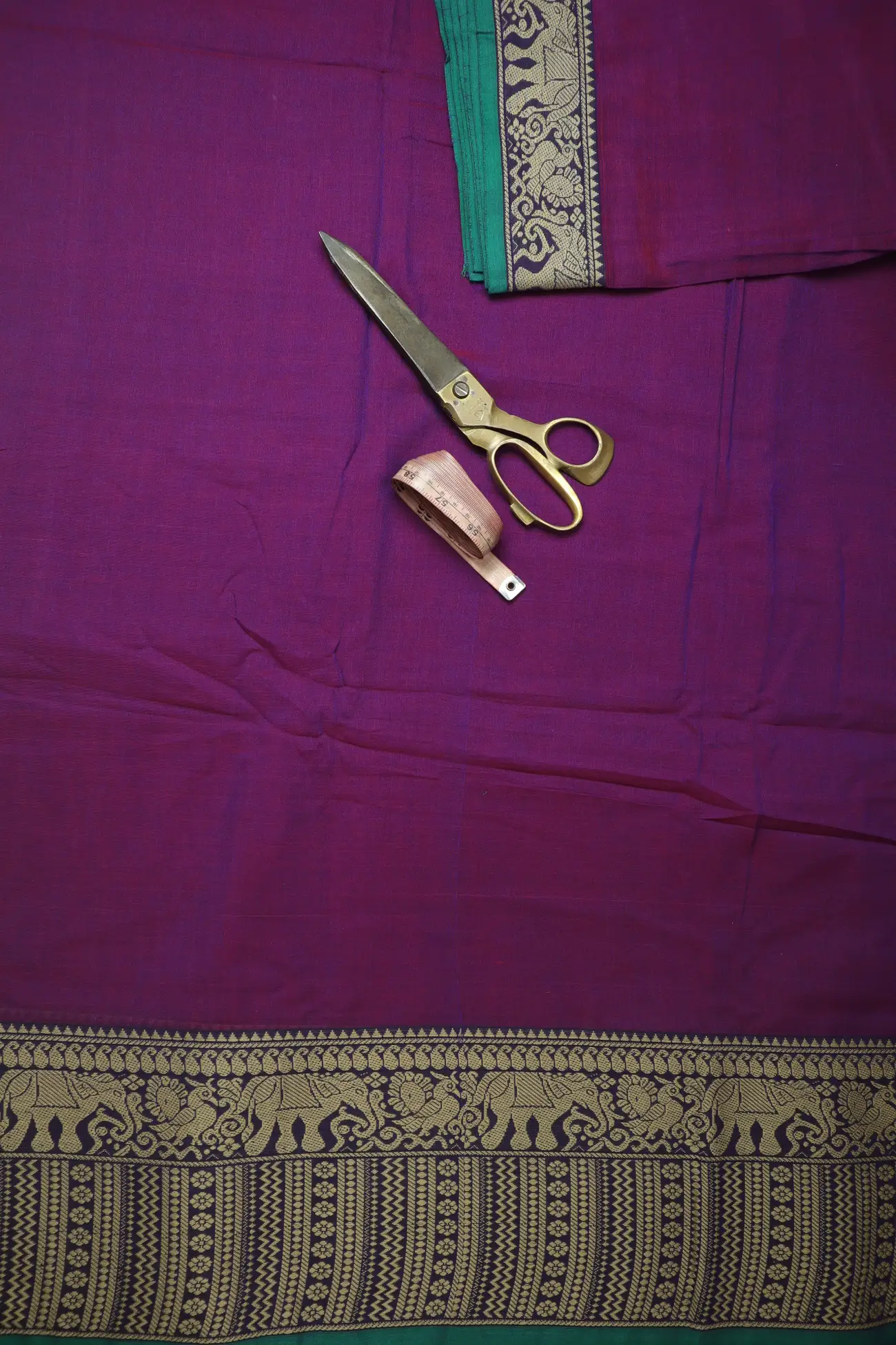 magenta-elephant-peacock-narayanpet-fabric-soft-cotton-fabric-pf000606-b