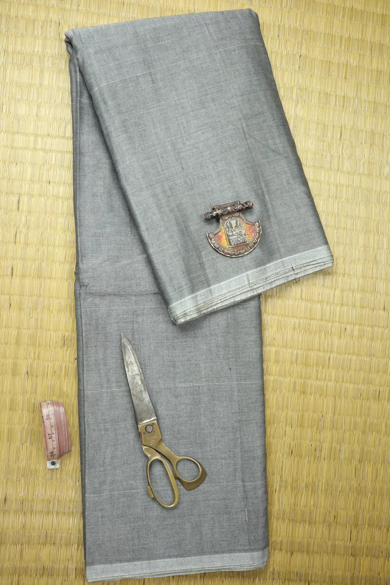 gray-plain-narayanpet-fabric-soft-cotton-fabric-pf000580-a