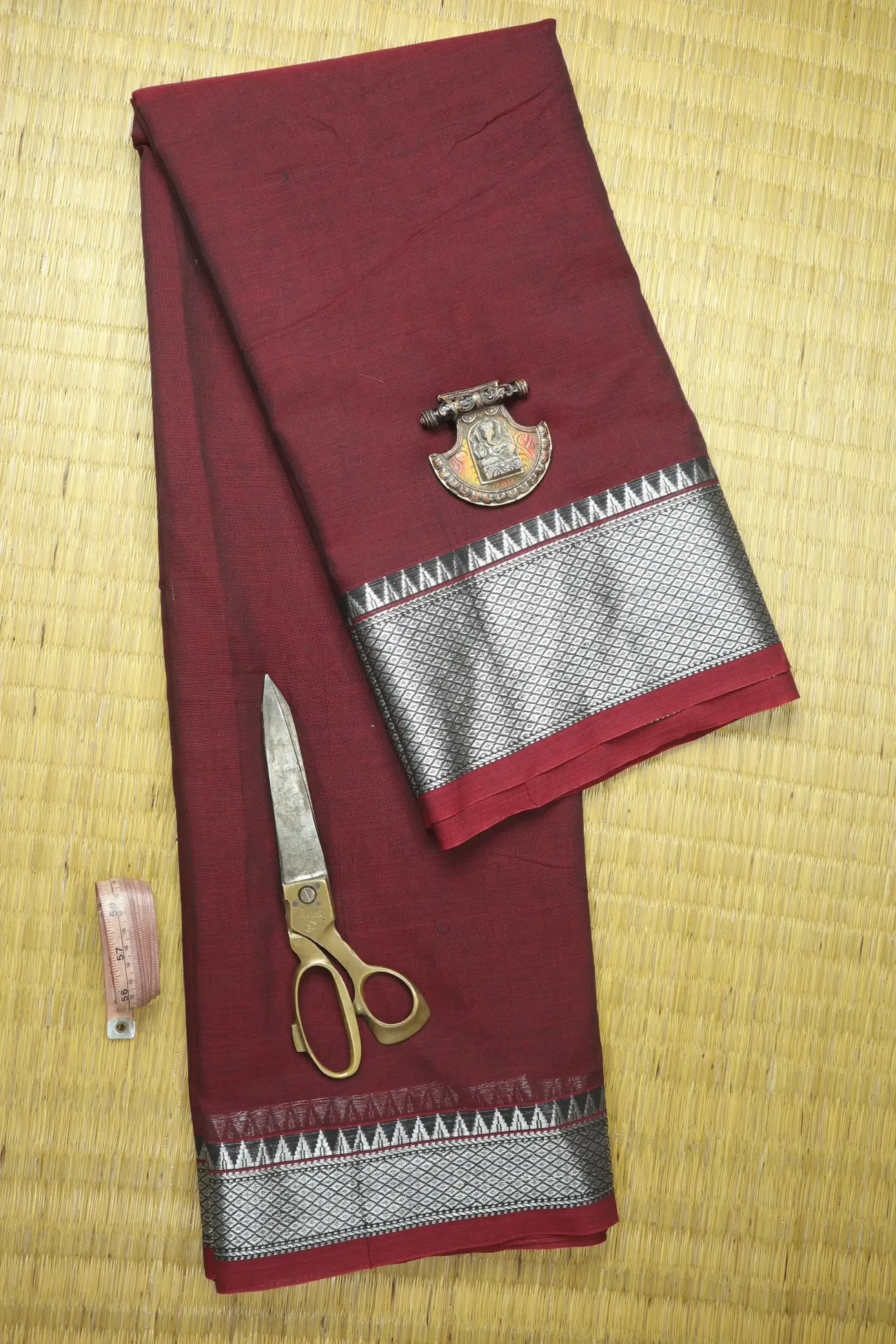 maroon-bavanji-border-narayanpet-fabric-soft-cotton-fabric-pf000616-a