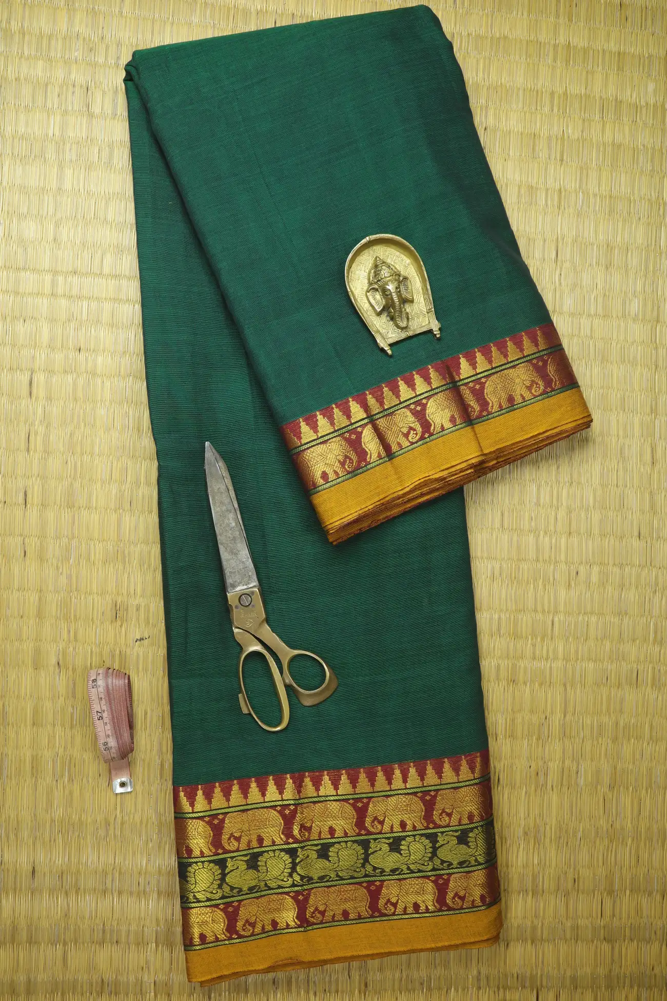 dark-green-elephant-annapakshi-narayanpet-fabric-soft-cotton-fabric-pf000617-a