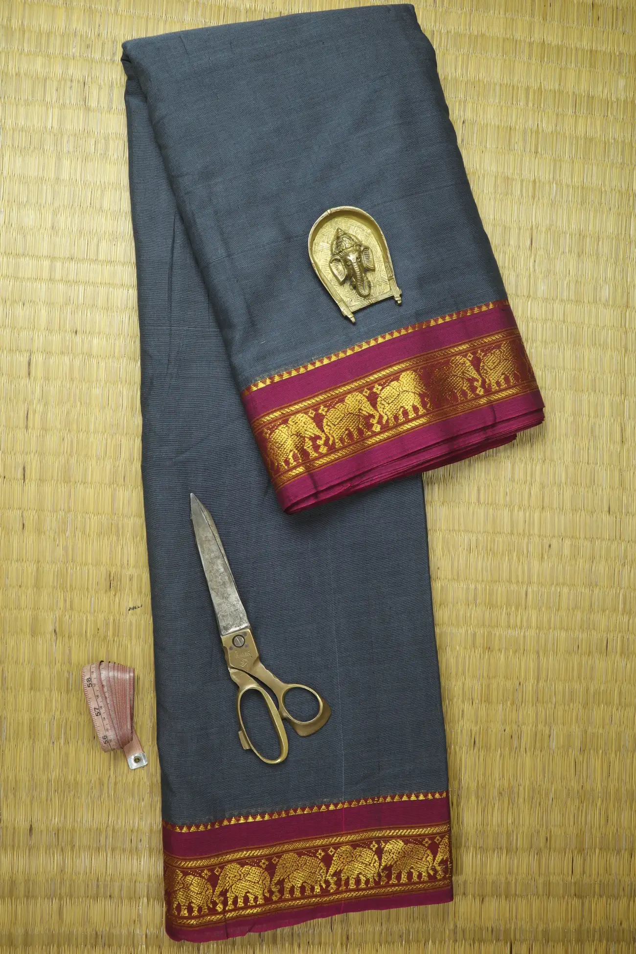 gray-elephant-narayanpet-fabric-soft-cotton-fabric-pf000620-a