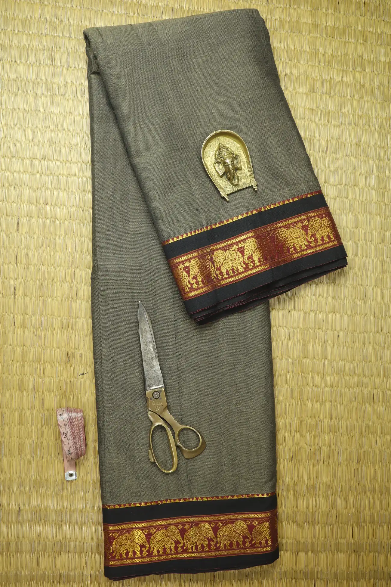 gray-elephant-narayanpet-fabric-soft-cotton-fabric-pf000621-a