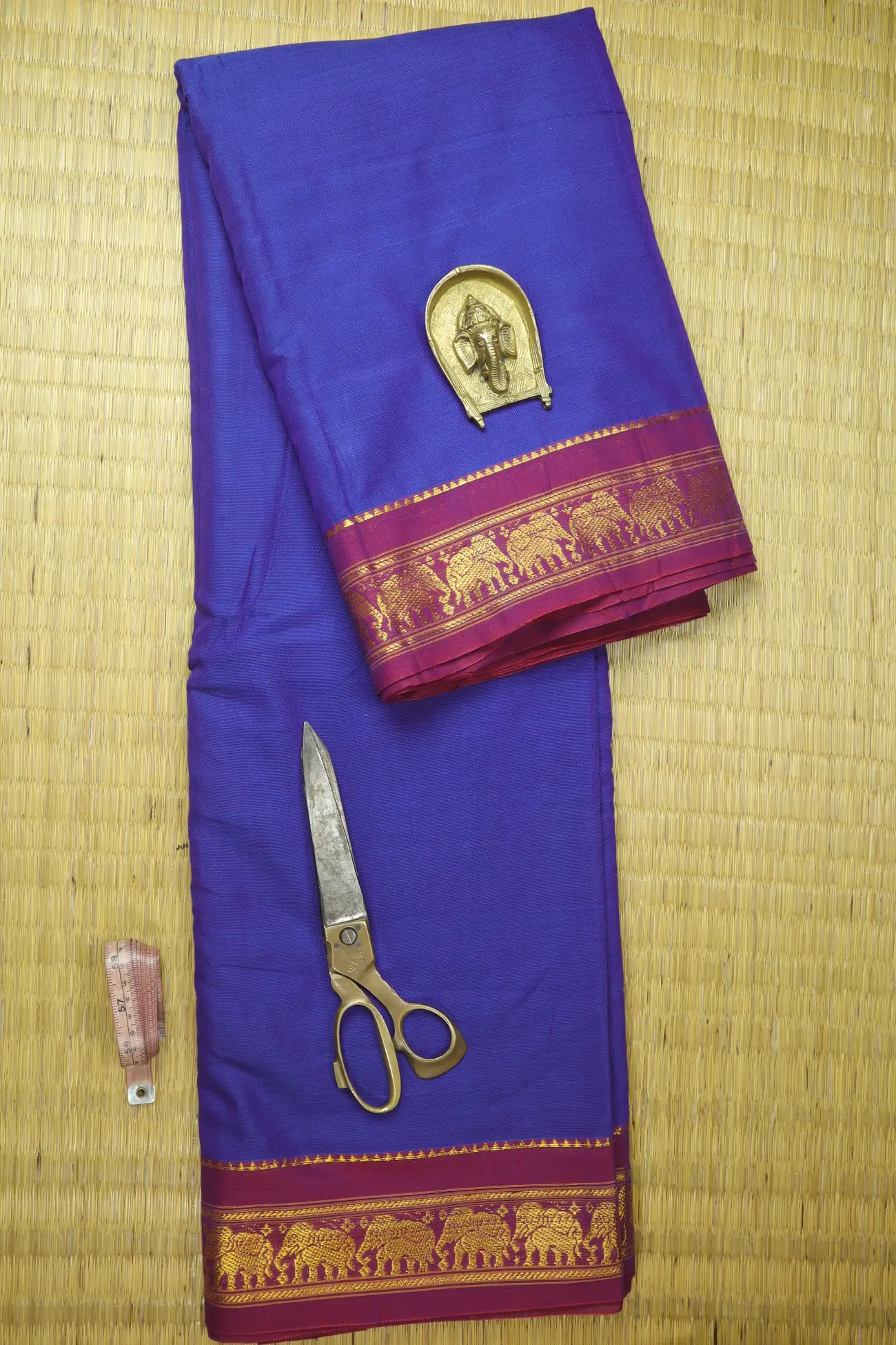 blue-elephant-narayanpet-fabric-soft-cotton-fabric-pf000625-a