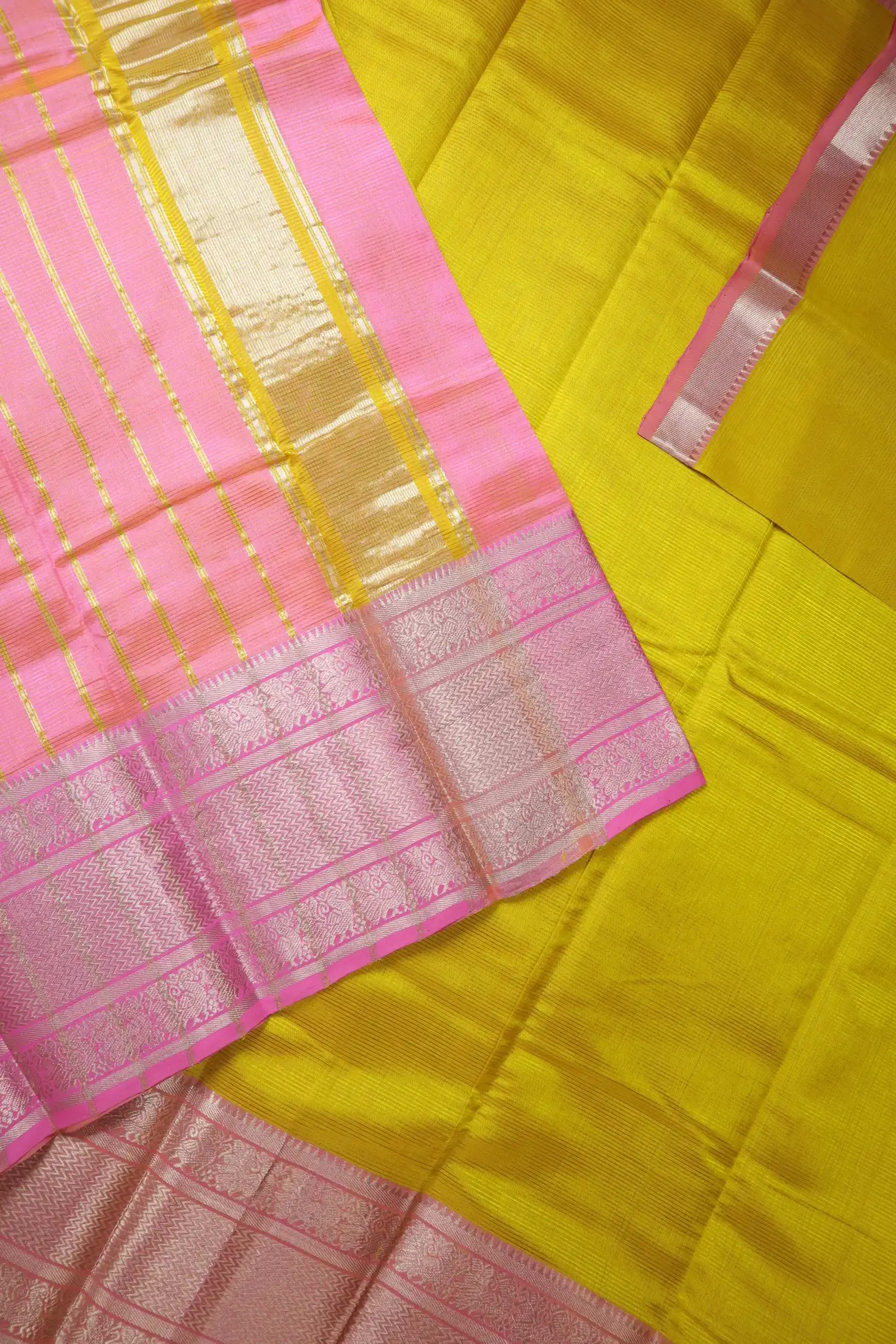 yellow-peacock-mangalagiri-silk-cotton-saree-mls000515-c