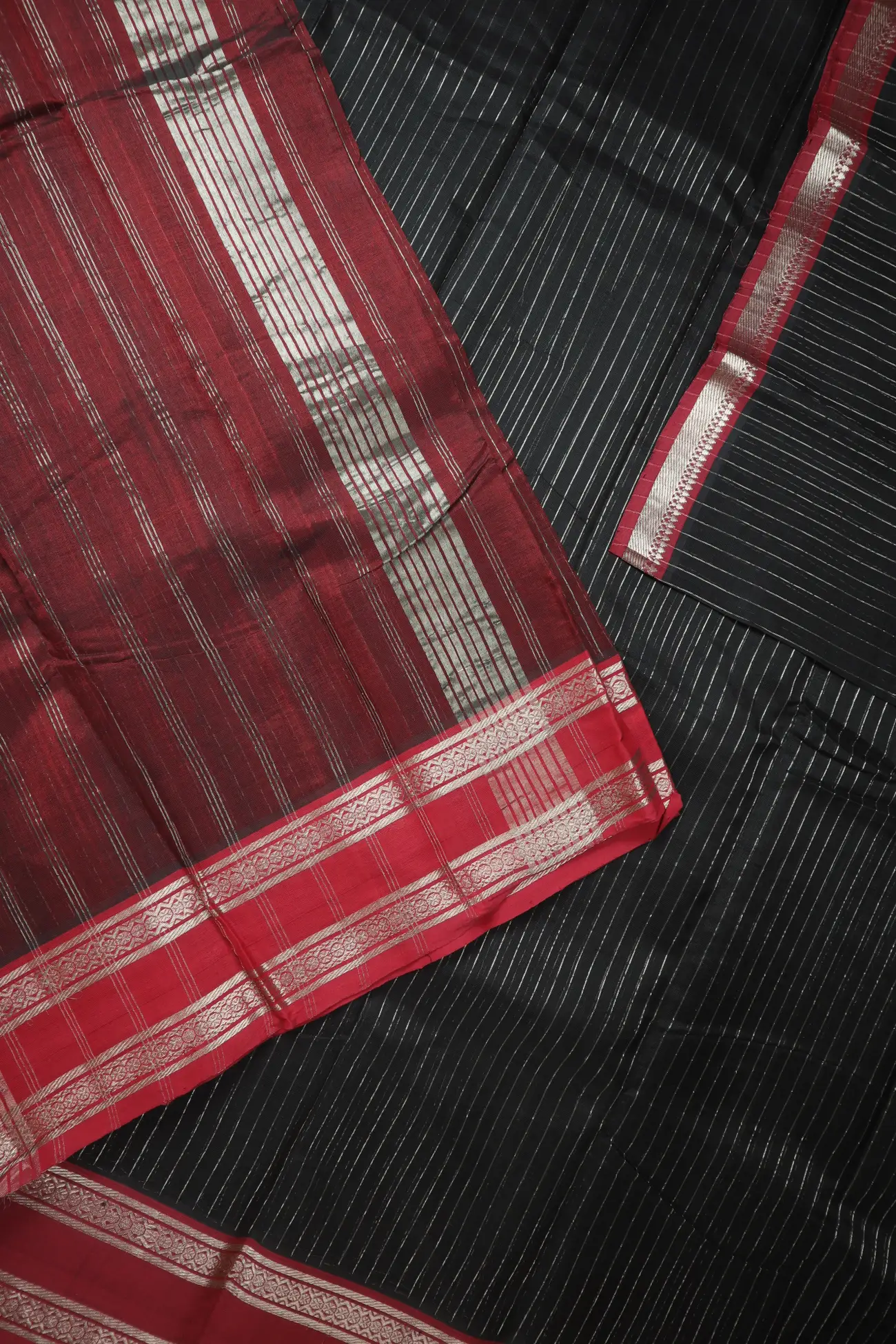 black-vertical-stripes-mangalagiri-sarees-ml001417-c