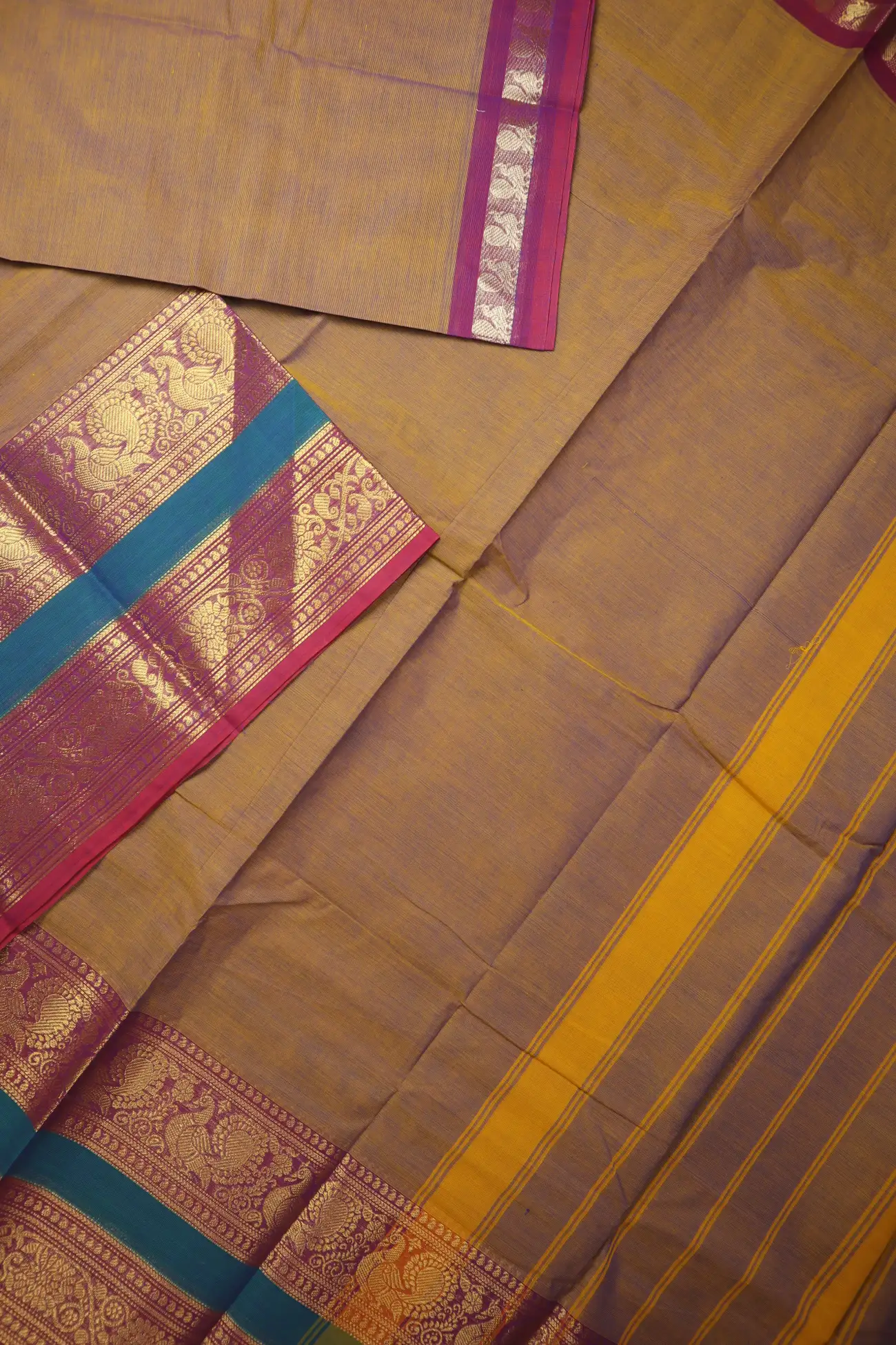 sandy-brown-flower-peacock-grand-chettinad-saree-gc002878-b