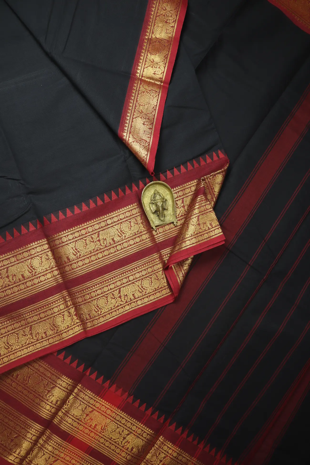 black-elephant-peacock-grand-chettinad-saree-gc002865-a